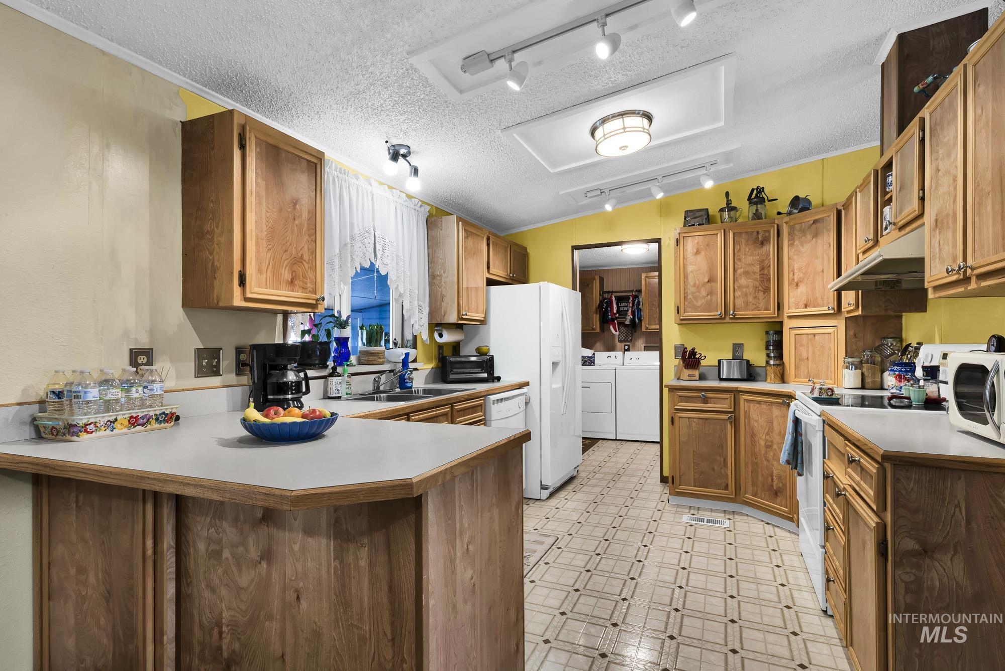 1907 W Flamingo Ave, Nampa, Idaho 83651, 3 Bedrooms, 2 Bathrooms, Residential For Sale, Price $175,000, 98977488