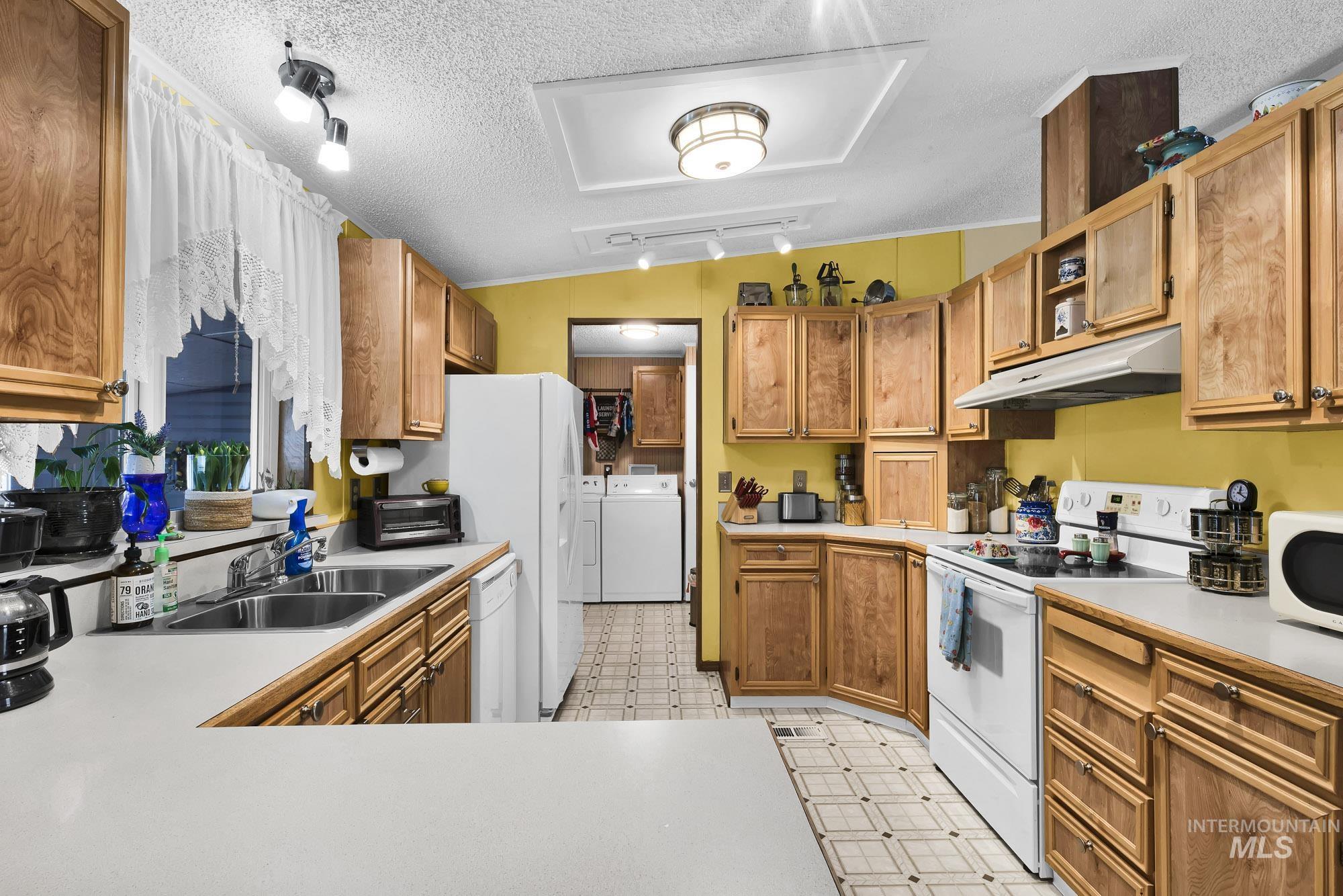 1907 W Flamingo Ave, Nampa, Idaho 83651, 3 Bedrooms, 2 Bathrooms, Residential For Sale, Price $175,000, 98977488