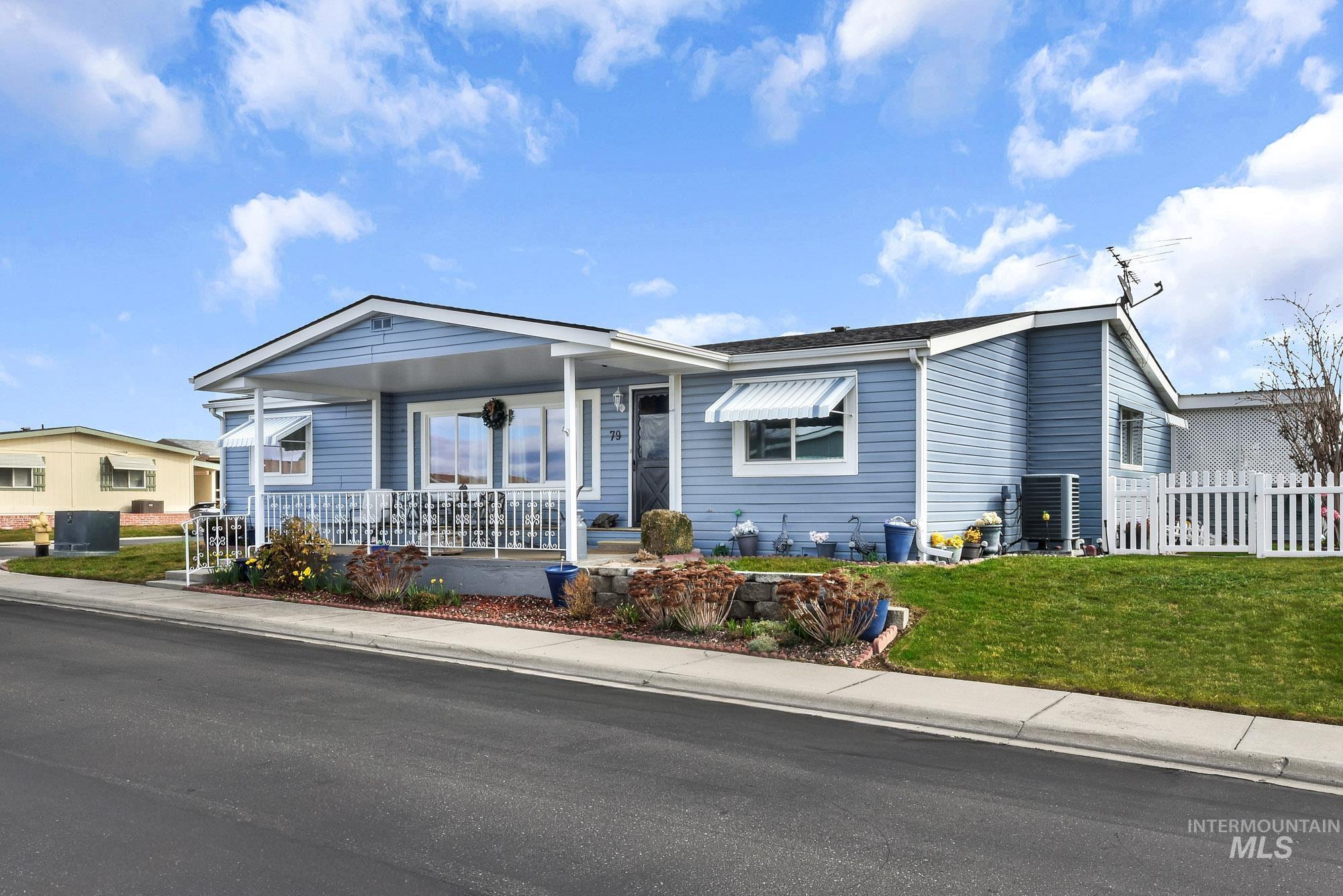 1907 W Flamingo Ave, Nampa, Idaho 83651, 3 Bedrooms, 2 Bathrooms, Residential For Sale, Price $175,000, 98977488