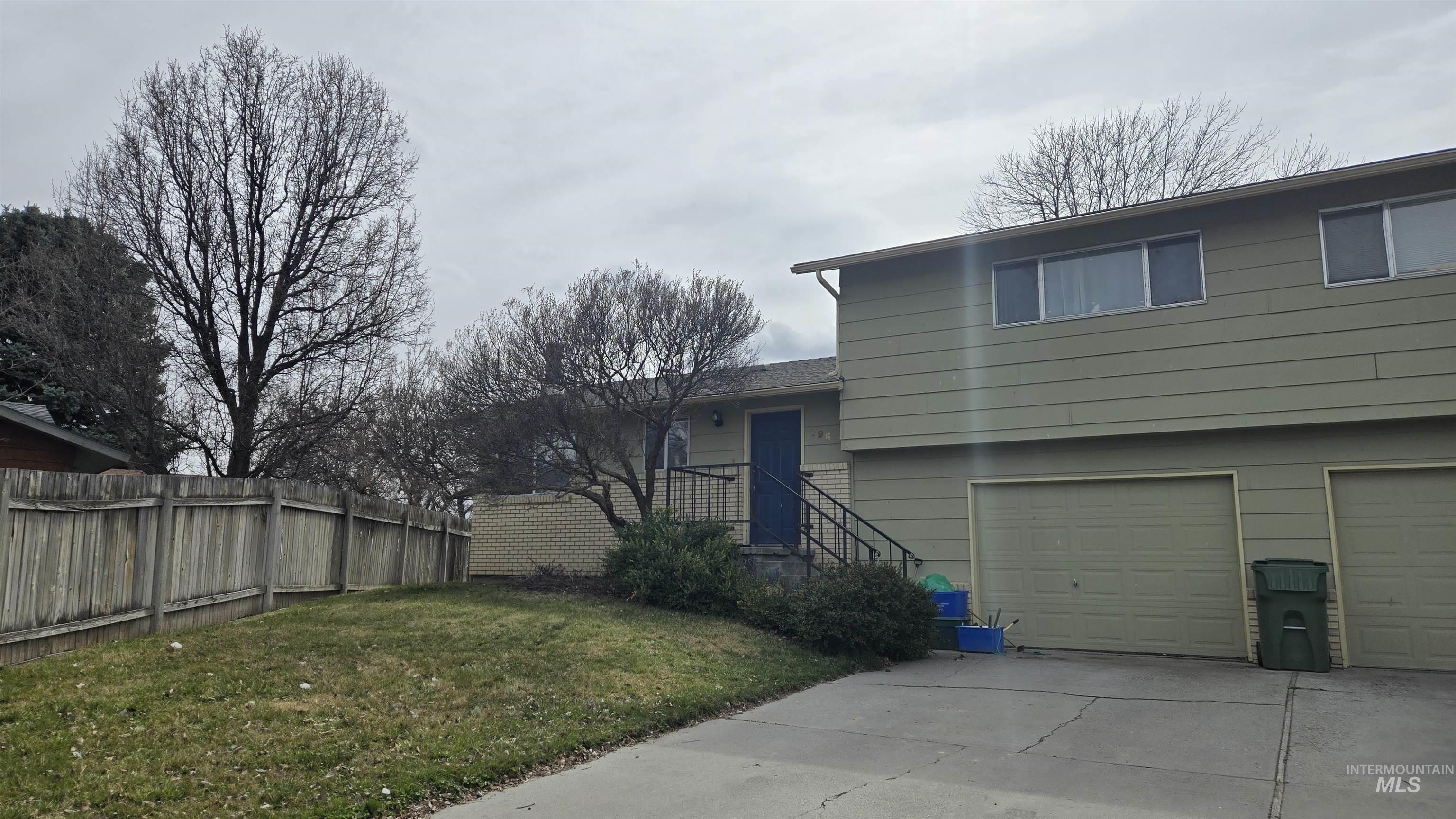 796 Skyhawk Drive, Ontario, Oregon 97914, 3 Bedrooms, 2 Bathrooms, Residential For Sale, Price $264,000,MLS 98977491