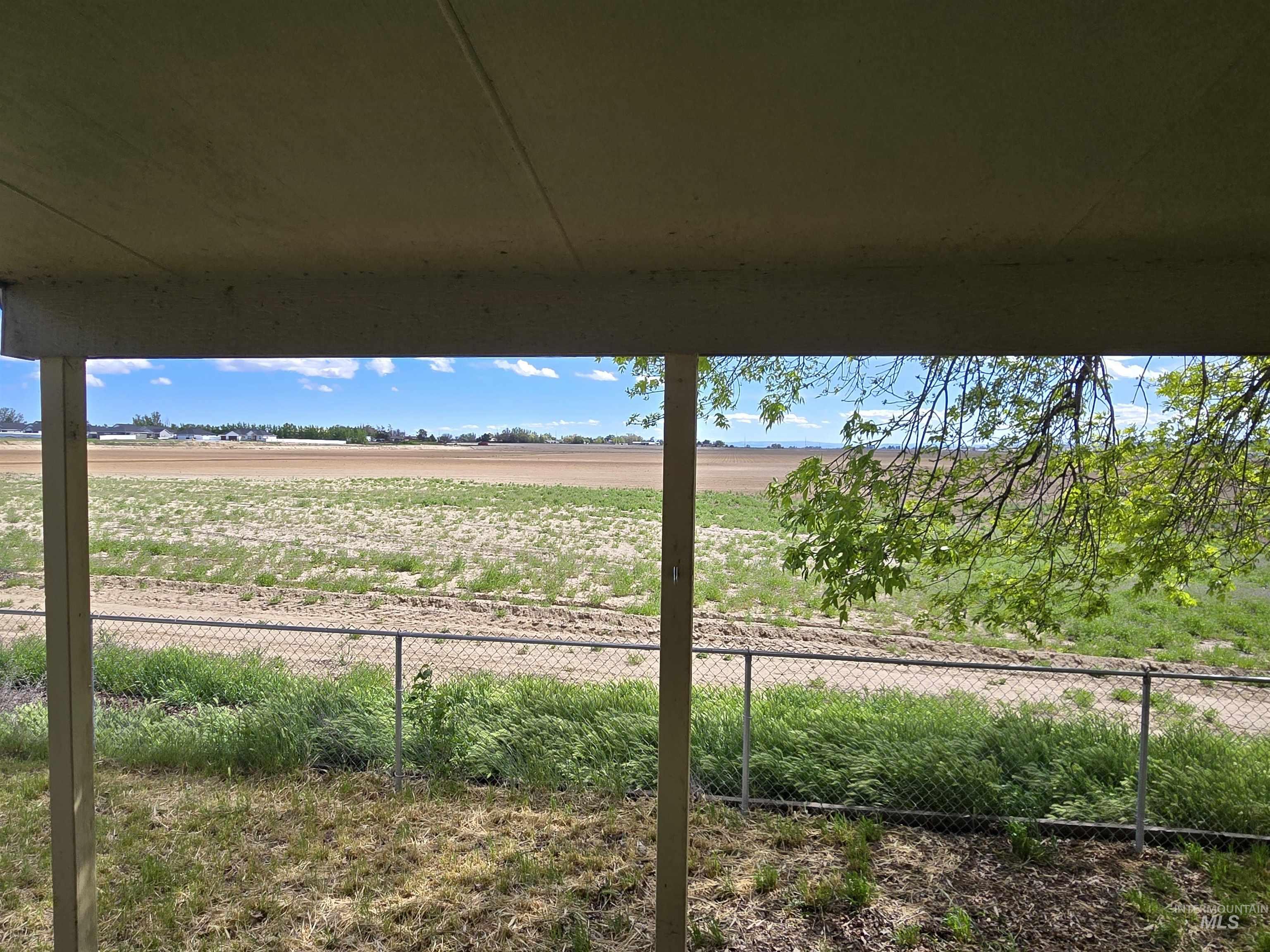 796 Skyhawk Drive, Ontario, Oregon 97914, 3 Bedrooms, 2 Bathrooms, Residential For Sale, Price $265,000,MLS 98977491