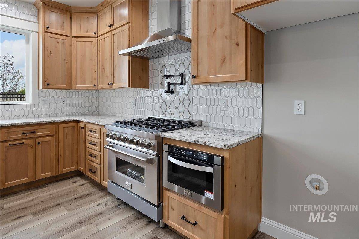 584 Canyon Falls, Twin Falls, Idaho 83301, 3 Bedrooms, 2 Bathrooms, Residential For Sale, Price $670,000, 98977493