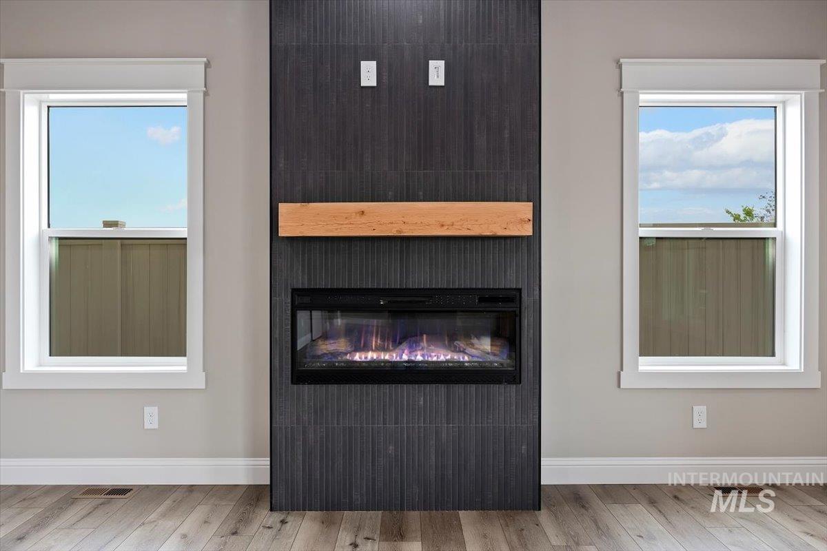 584 Canyon Falls, Twin Falls, Idaho 83301, 3 Bedrooms, 2 Bathrooms, Residential For Sale, Price $670,000, 98977493