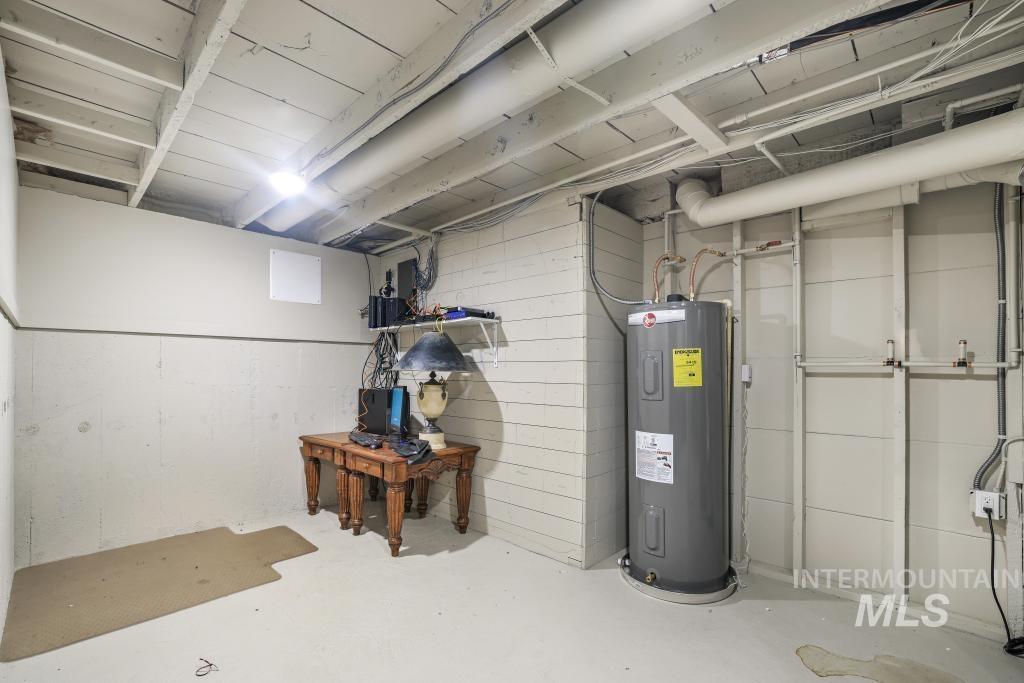 209 Washington St N, Twin Falls, Idaho 83301, Business/Commercial For Sale, Price $26,400,MLS 98977495