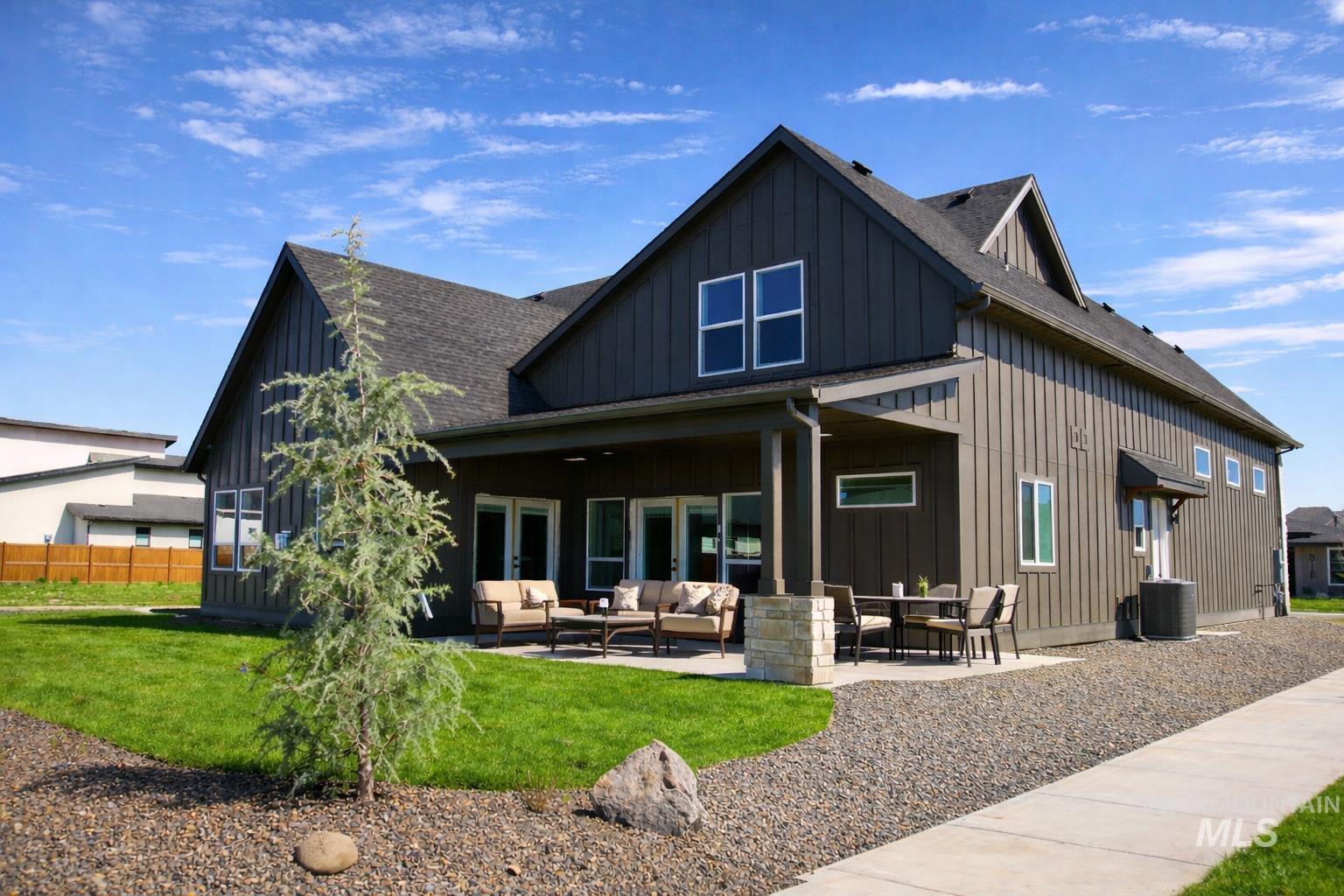 817 N Gracie Avenue, Eagle, Idaho 83616, 3 Bedrooms, 3.5 Bathrooms, Residential For Sale, Price $1,240,000,MLS 98977496
