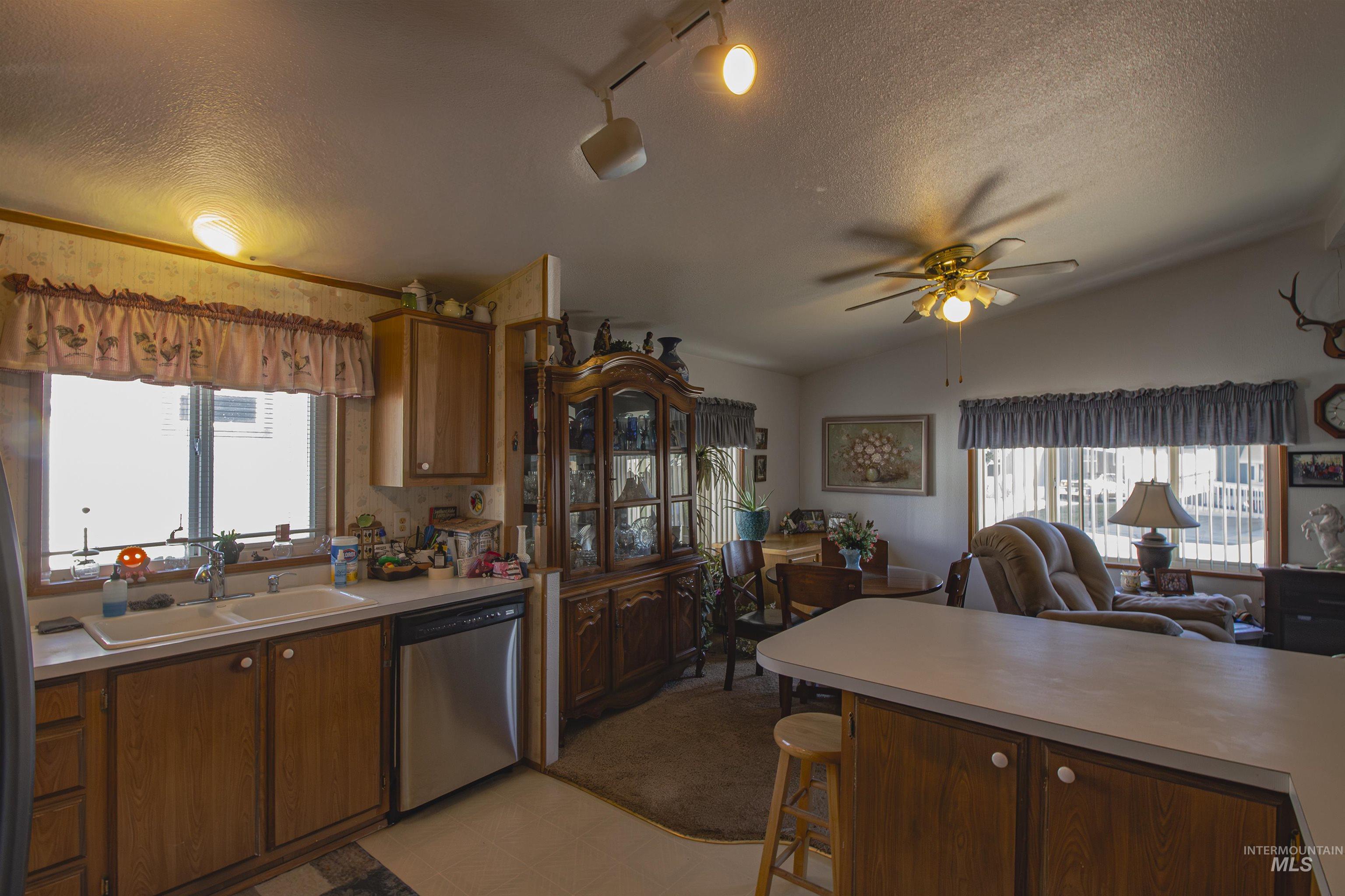 11 Freedom Drive, Ontario, Idaho 97914, 2 Bedrooms, 2 Bathrooms, Residential For Sale, Price $70,000, 98977497