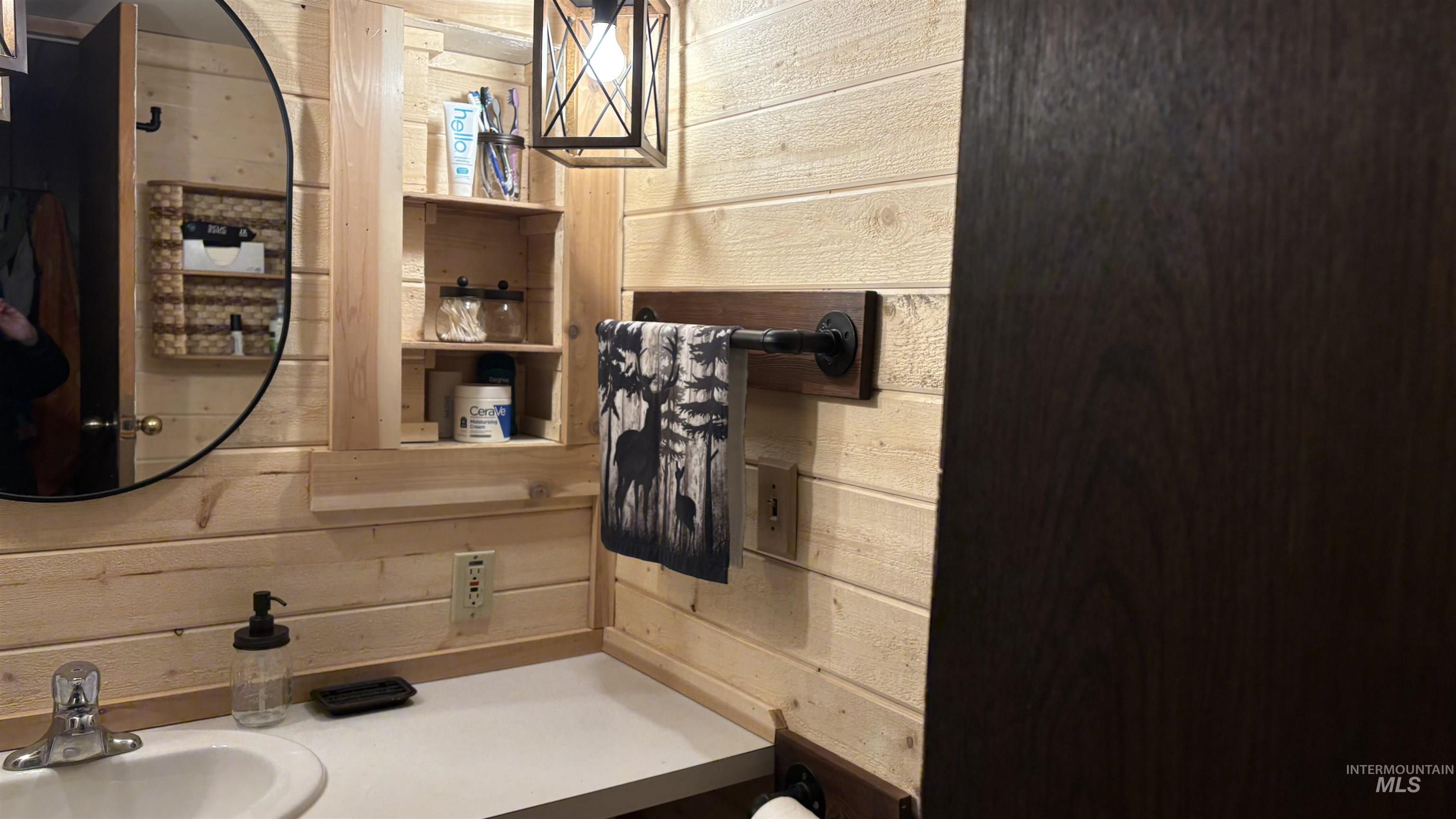 217 Holiday Dr, Garden Valley, Idaho 83622, 3 Bedrooms, 1 Bathroom, Residential For Sale, Price $225,000,MLS 98977499