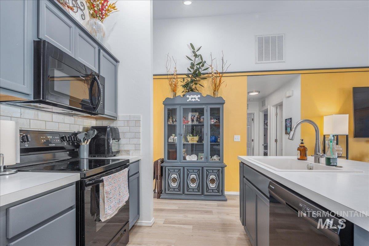 19684 Newell Way, Caldwell, Idaho 83605, 3 Bedrooms, 2 Bathrooms, Residential For Sale, Price $385,000, 98977507