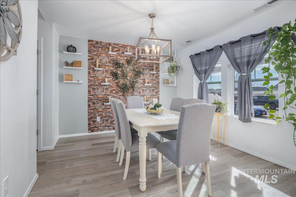 19684 Newell Way, Caldwell, Idaho 83605, 3 Bedrooms, 2 Bathrooms, Residential For Sale, Price $385,000, 98977507