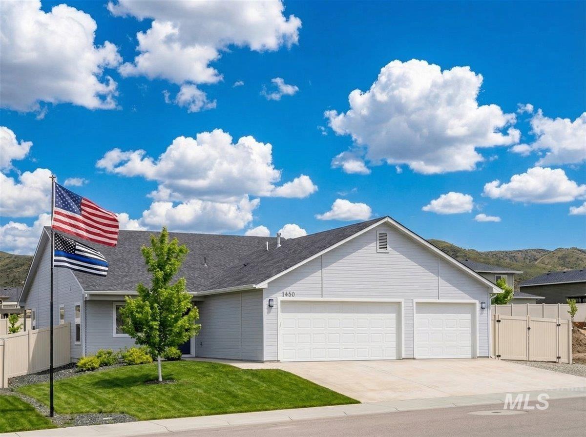1440 Castle Way, Emmett, Idaho 83617, 3 Bedrooms, 2 Bathrooms, Residential For Sale, Price $423,900, 98977516