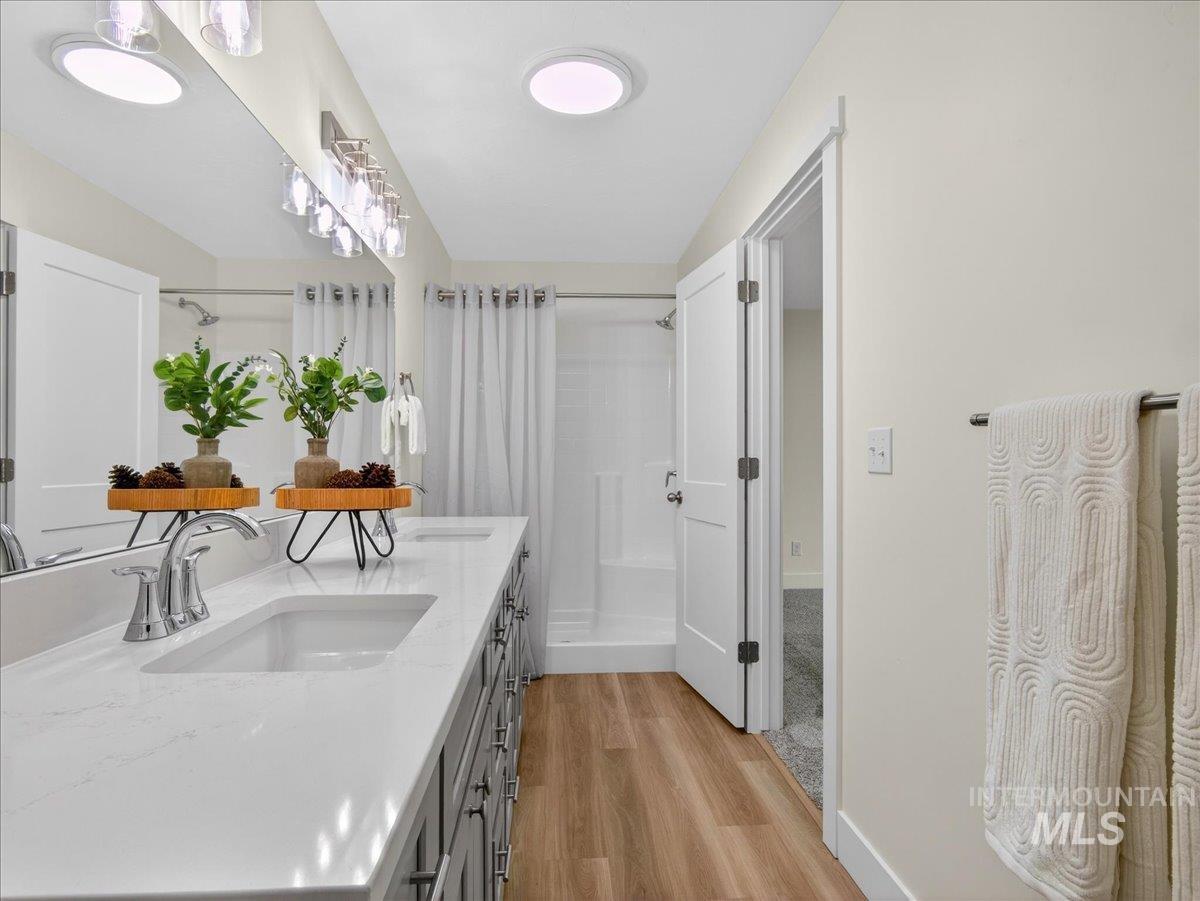 1440 Castle Way, Emmett, Idaho 83617, 3 Bedrooms, 2 Bathrooms, Residential For Sale, Price $423,900, 98977516