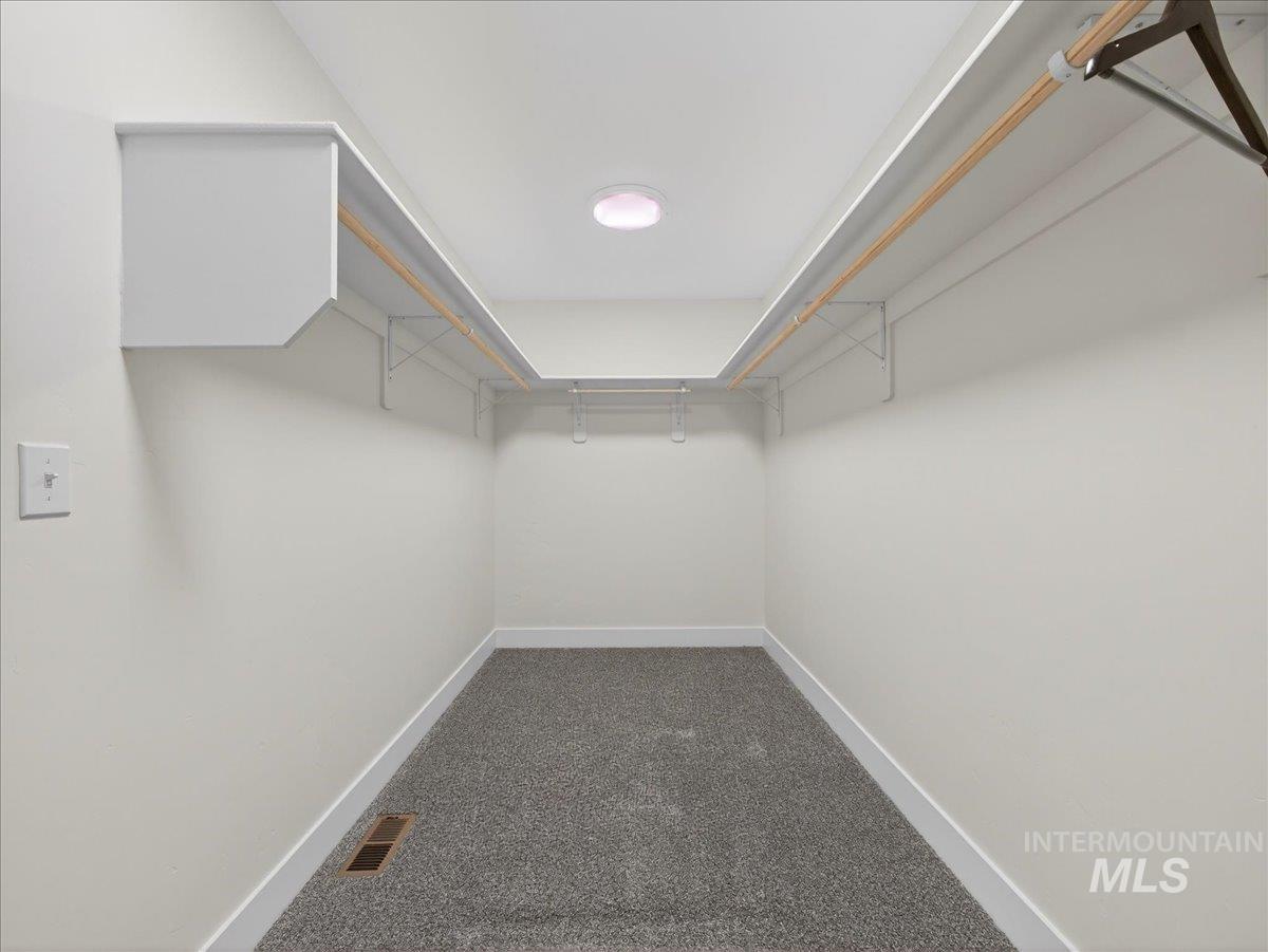 1440 Castle Way, Emmett, Idaho 83617, 3 Bedrooms, 2 Bathrooms, Residential For Sale, Price $423,900, 98977516