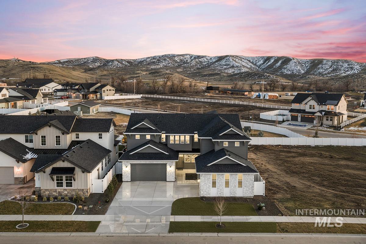 7535 W Diamond Lake Dr, Boise, Idaho 83714, 4 Bedrooms, 4.5 Bathrooms, Residential For Sale, Price $1,209,971, 98977517