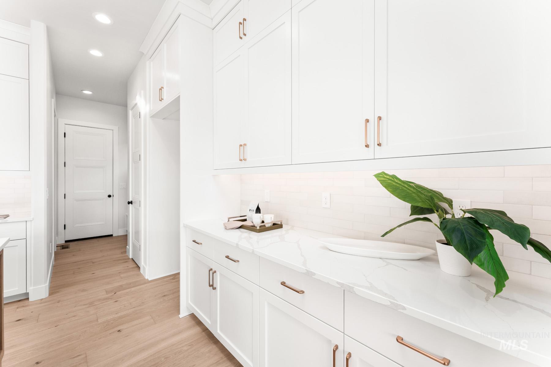 7535 W Diamond Lake Dr, Boise, Idaho 83714, 4 Bedrooms, 4.5 Bathrooms, Residential For Sale, Price $1,209,971, 98977517