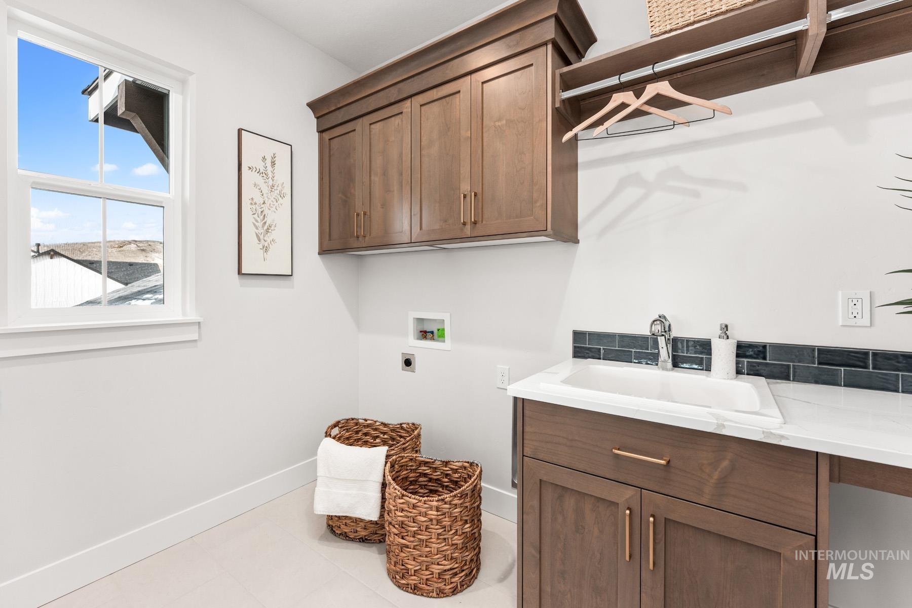 7535 W Diamond Lake Dr, Boise, Idaho 83714, 4 Bedrooms, 4.5 Bathrooms, Residential For Sale, Price $1,209,971, 98977517