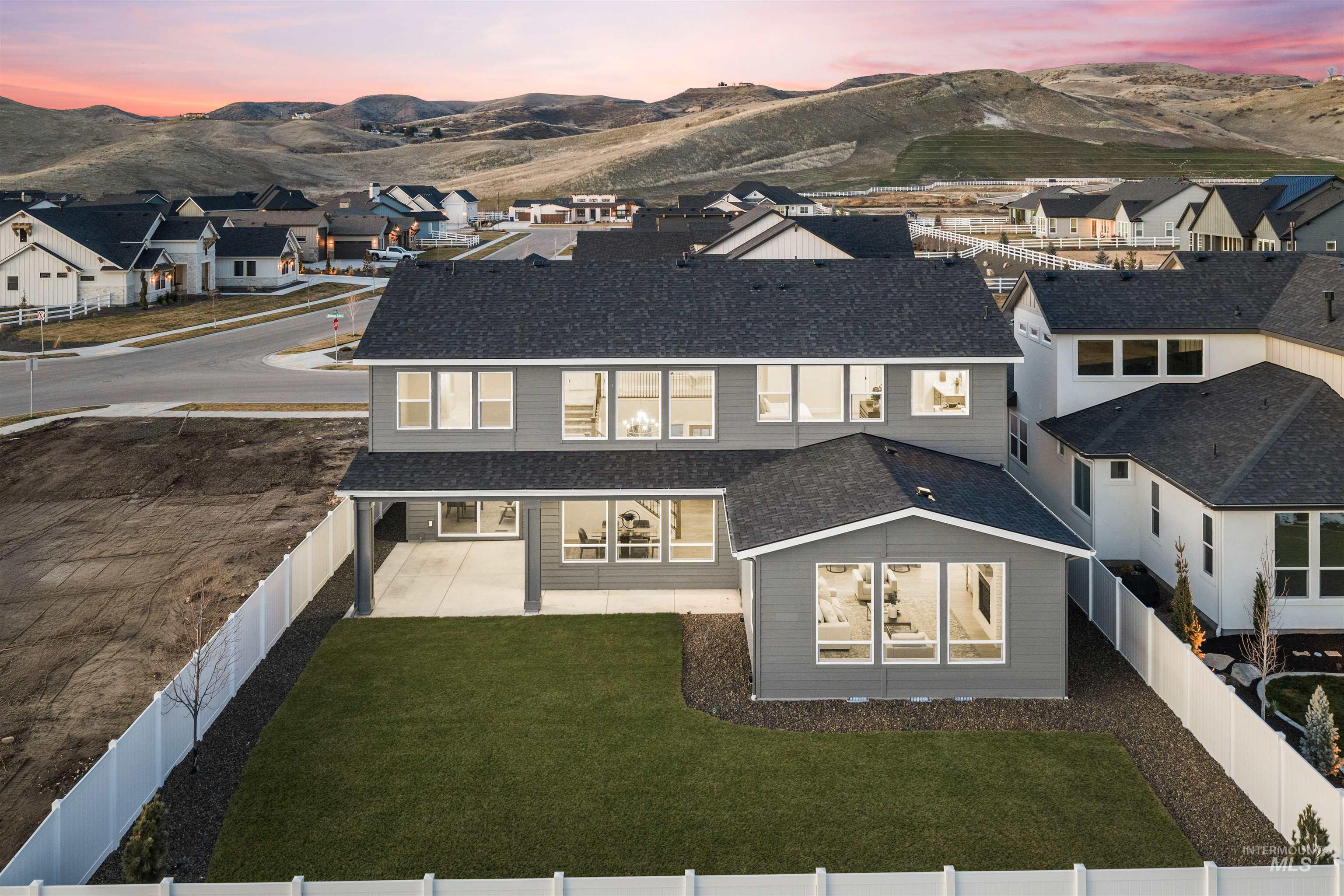 7535 W Diamond Lake Dr, Boise, Idaho 83714, 4 Bedrooms, 4.5 Bathrooms, Residential For Sale, Price $1,209,971,MLS 98977517