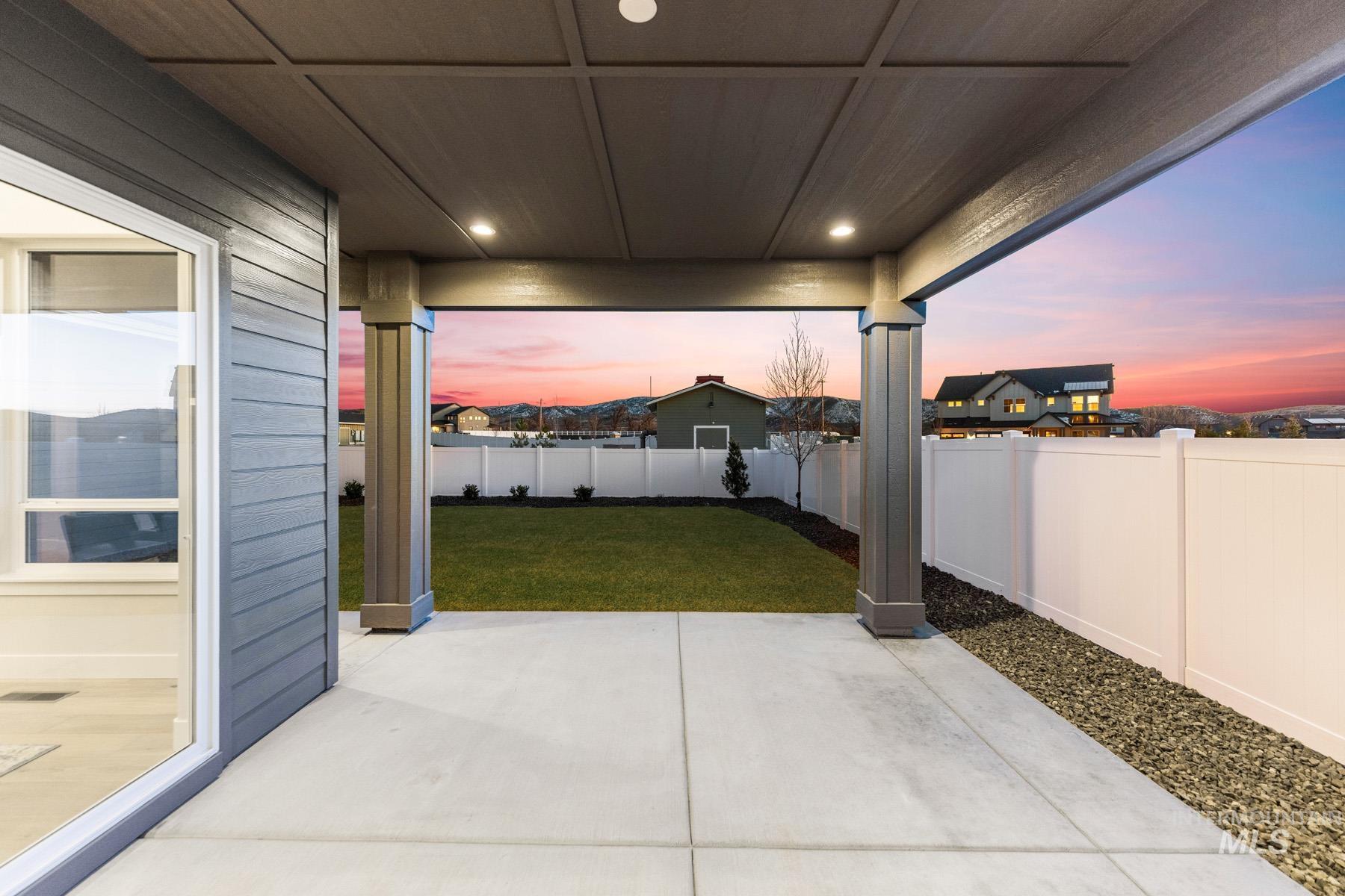 7535 W Diamond Lake Dr, Boise, Idaho 83714, 4 Bedrooms, 4.5 Bathrooms, Residential For Sale, Price $1,209,971, 98977517