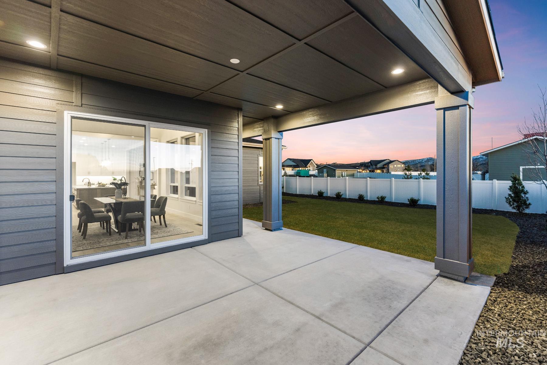 7535 W Diamond Lake Dr, Boise, Idaho 83714, 4 Bedrooms, 4.5 Bathrooms, Residential For Sale, Price $1,209,971, 98977517