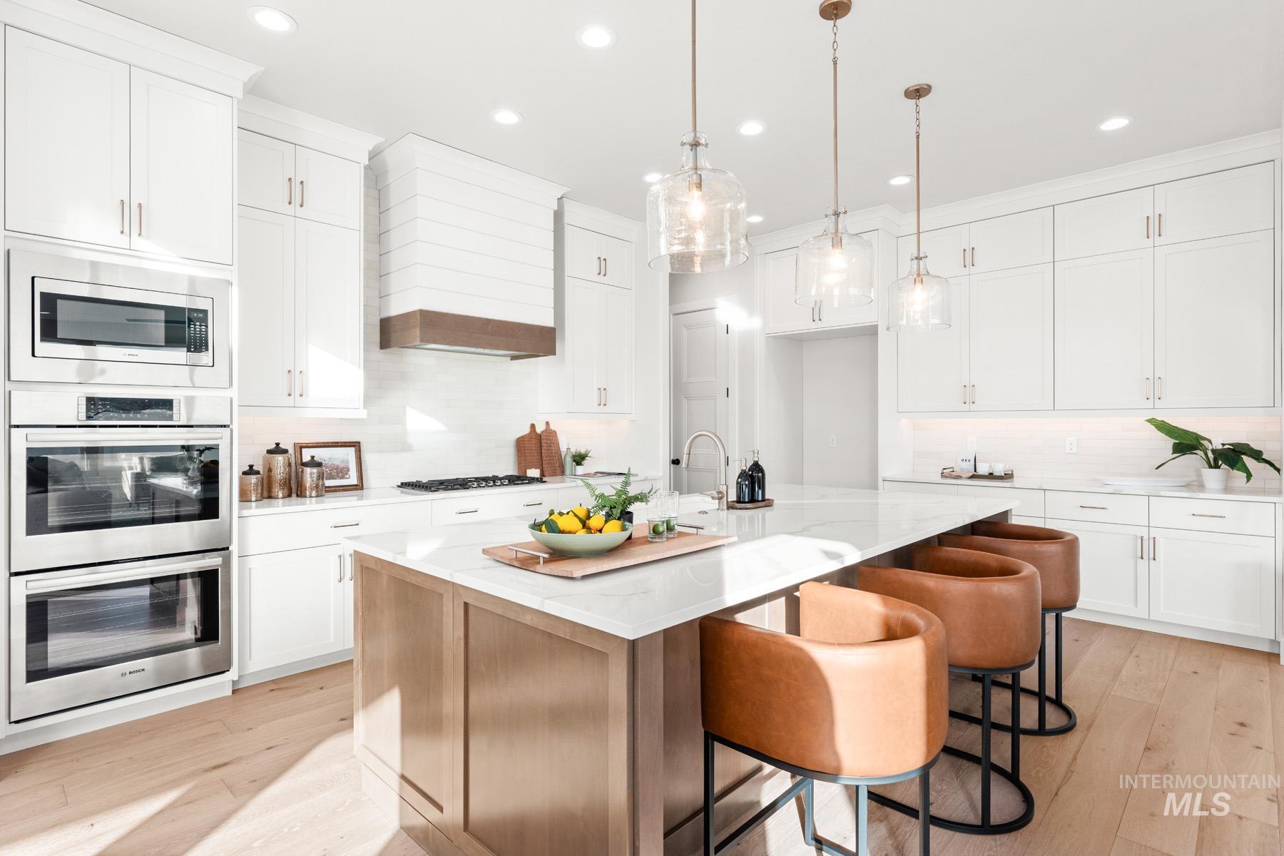 7535 W Diamond Lake Dr, Boise, Idaho 83714, 4 Bedrooms, 4.5 Bathrooms, Residential For Sale, Price $1,209,971, 98977517