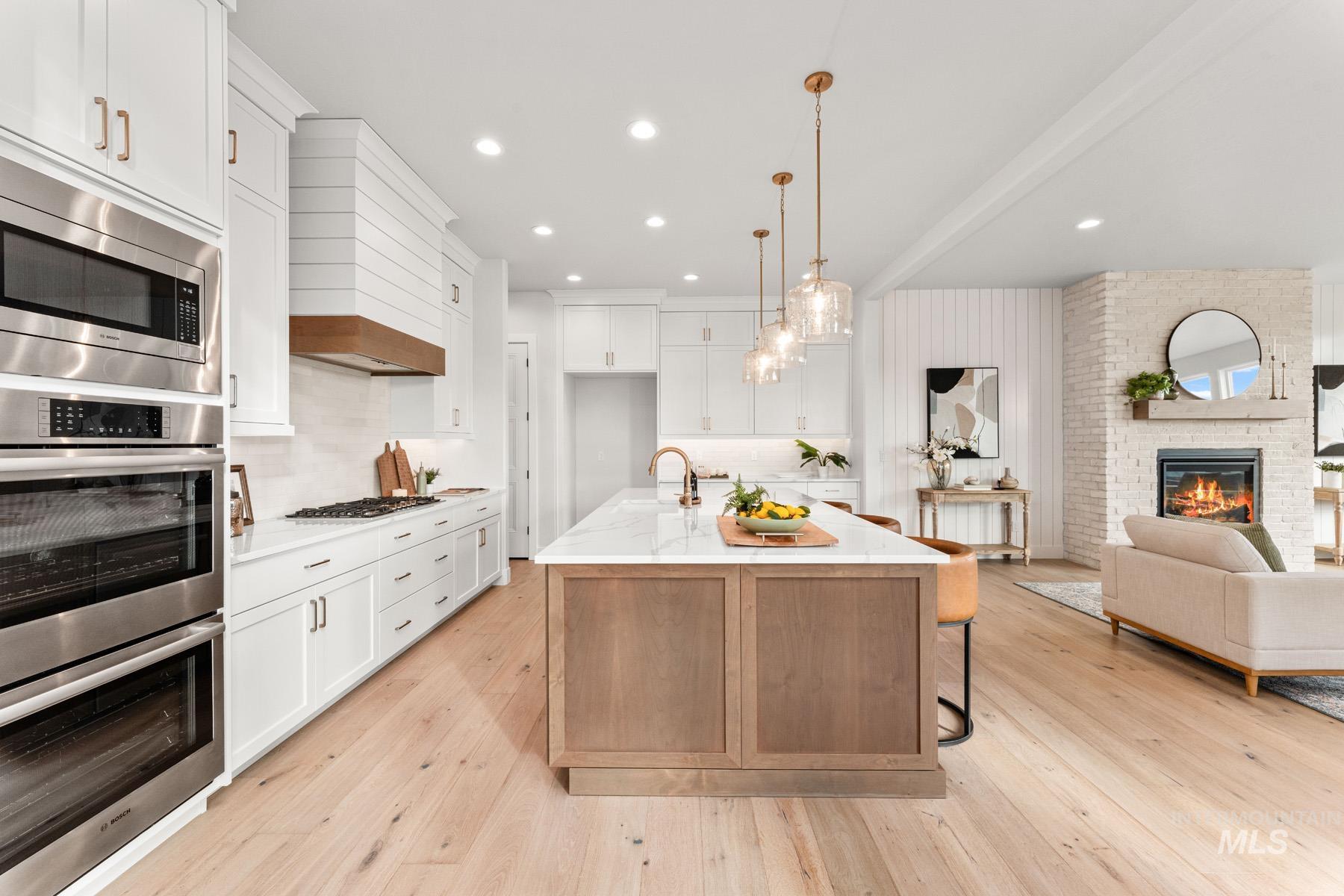 7535 W Diamond Lake Dr, Boise, Idaho 83714, 4 Bedrooms, 4.5 Bathrooms, Residential For Sale, Price $1,209,971, 98977517