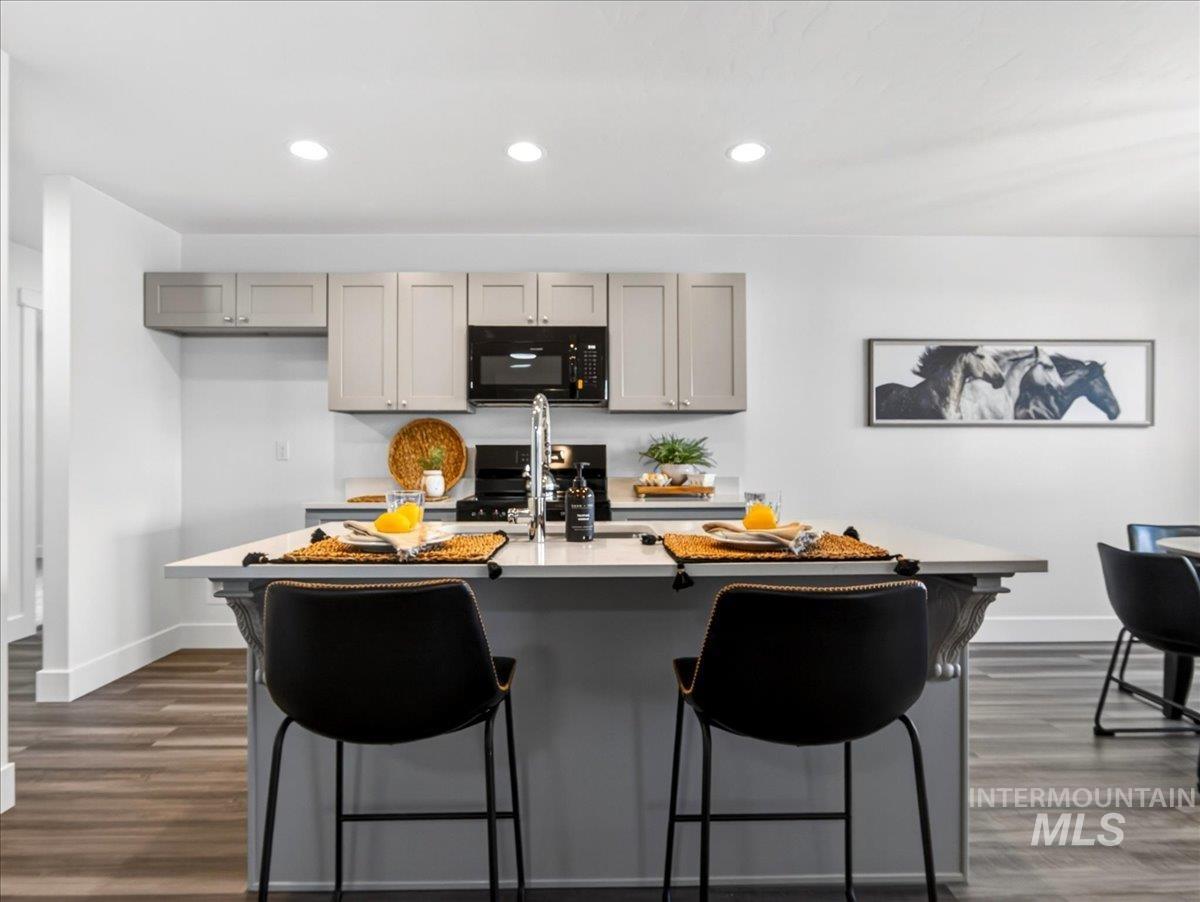 2508 E Crooked Creek Street, Emmett, Idaho 83617, 3 Bedrooms, 2 Bathrooms, Residential For Sale, Price $483,000, 98977518