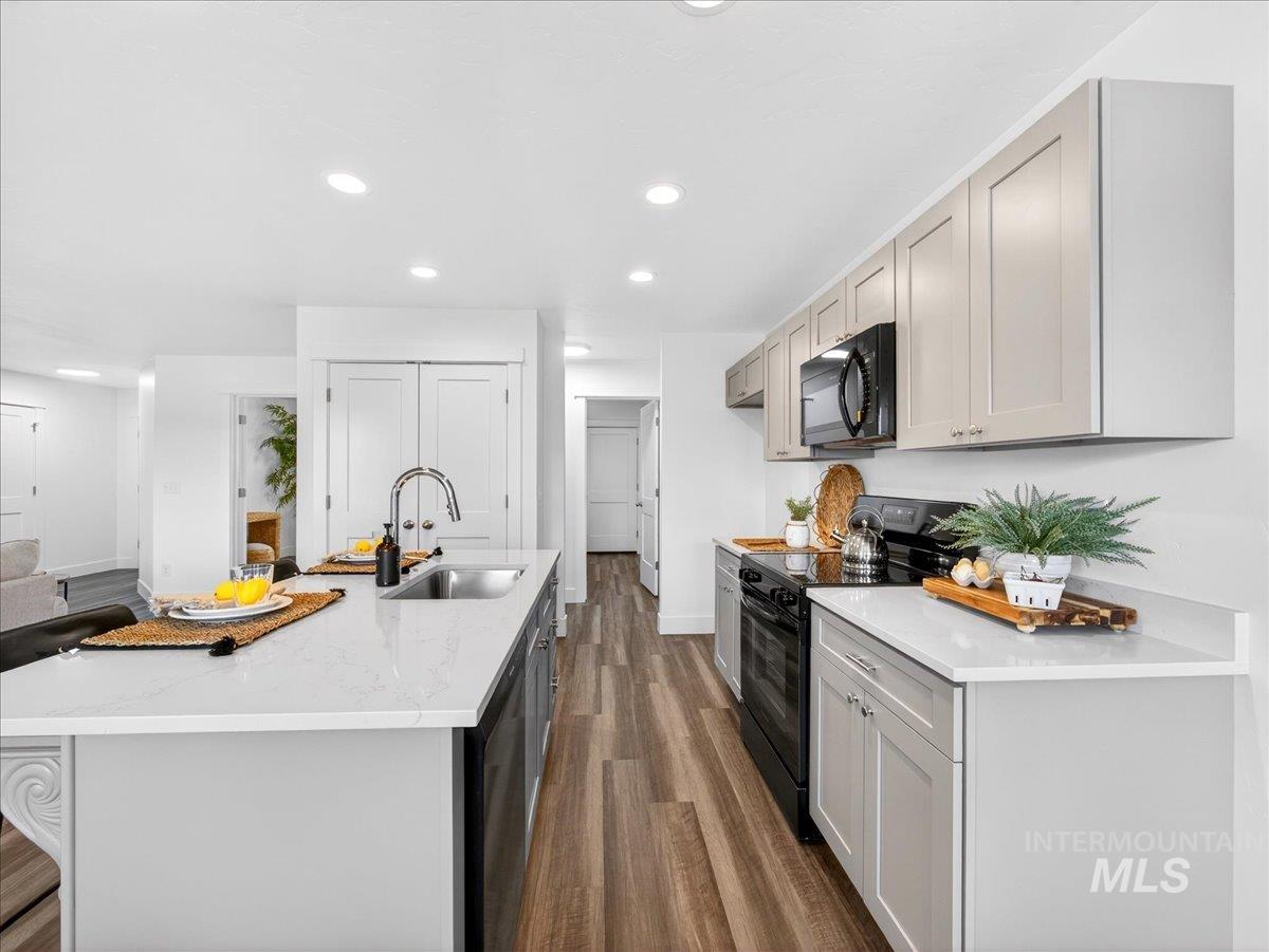 2508 E Crooked Creek Street, Emmett, Idaho 83617, 3 Bedrooms, 2 Bathrooms, Residential For Sale, Price $483,000, 98977518