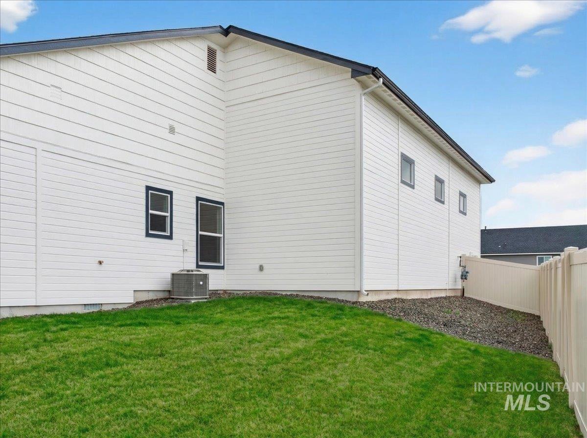 2508 E Crooked Creek Street, Emmett, Idaho 83617, 3 Bedrooms, 2 Bathrooms, Residential For Sale, Price $483,000, 98977518