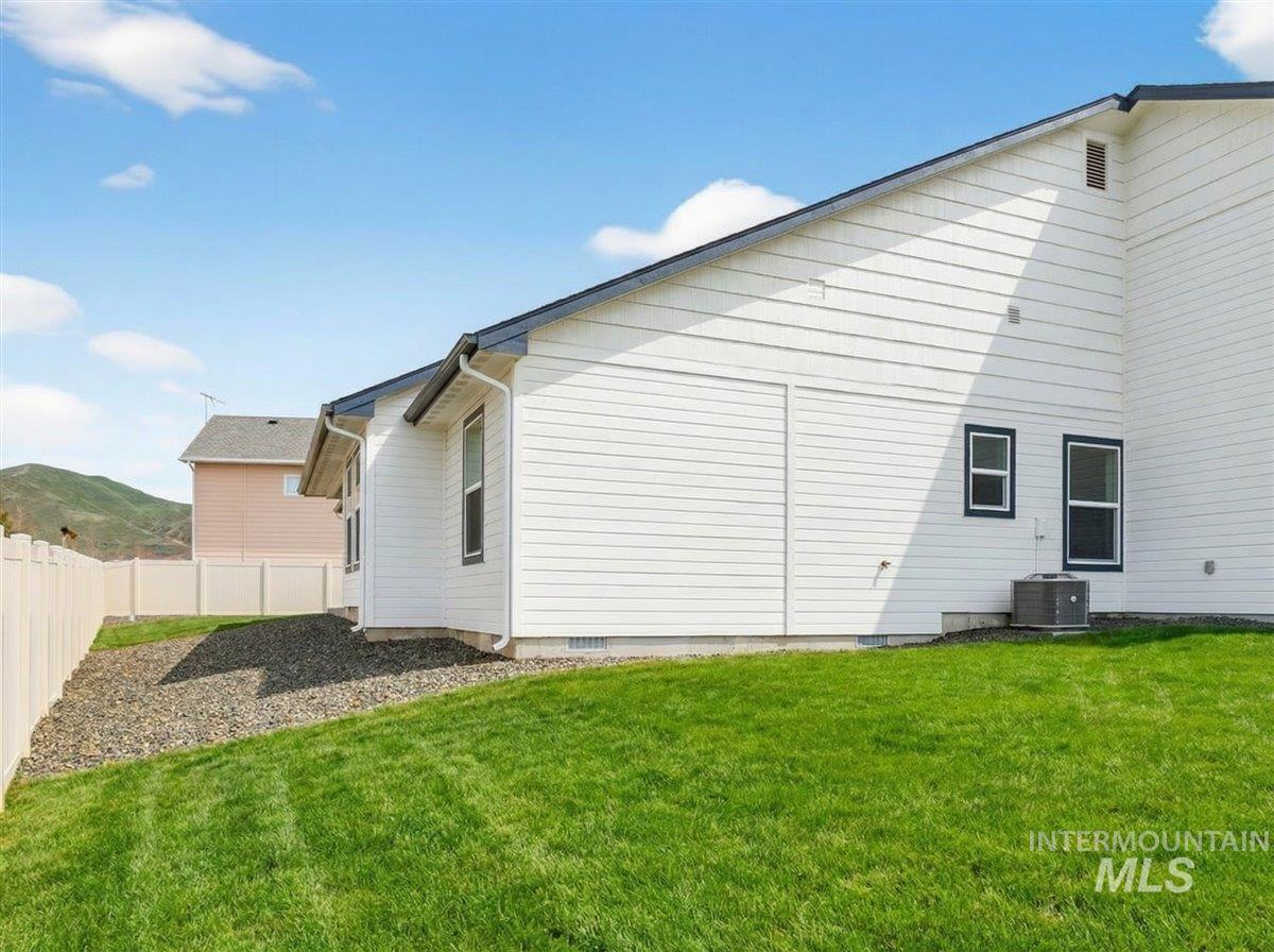 2508 E Crooked Creek Street, Emmett, Idaho 83617, 3 Bedrooms, 2 Bathrooms, Residential For Sale, Price $483,000, 98977518