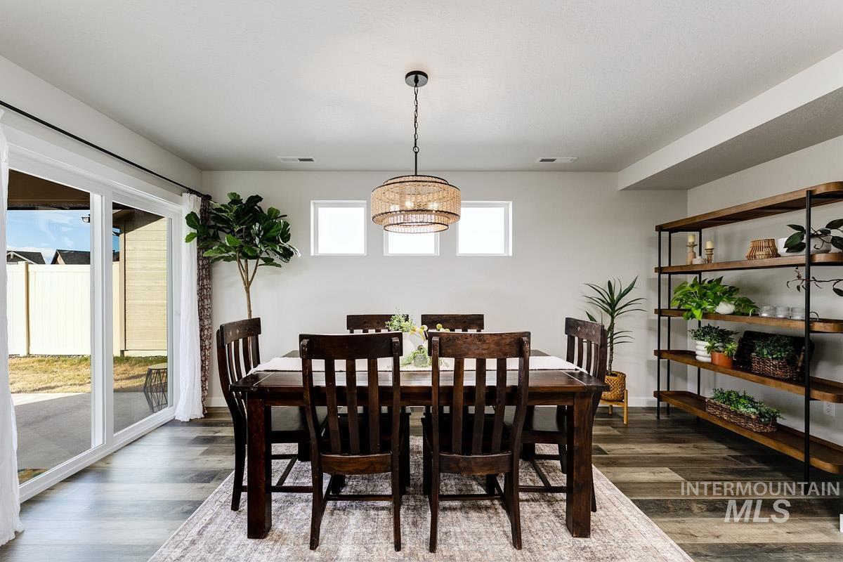 229 W Haniken St., Meridian, Idaho 83642, 3 Bedrooms, 2 Bathrooms, Residential For Sale, Price $454,800, 98977520