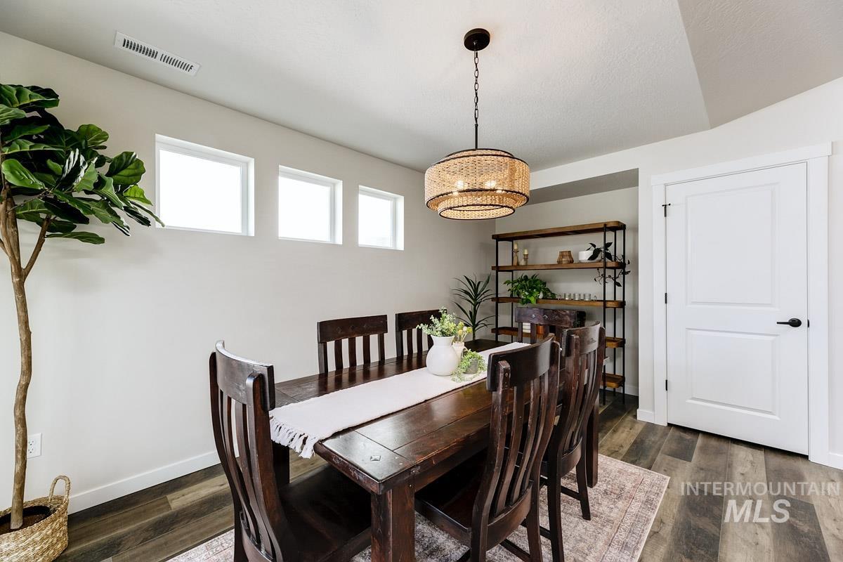 229 W Haniken St., Meridian, Idaho 83642, 3 Bedrooms, 2 Bathrooms, Residential For Sale, Price $454,800, 98977520