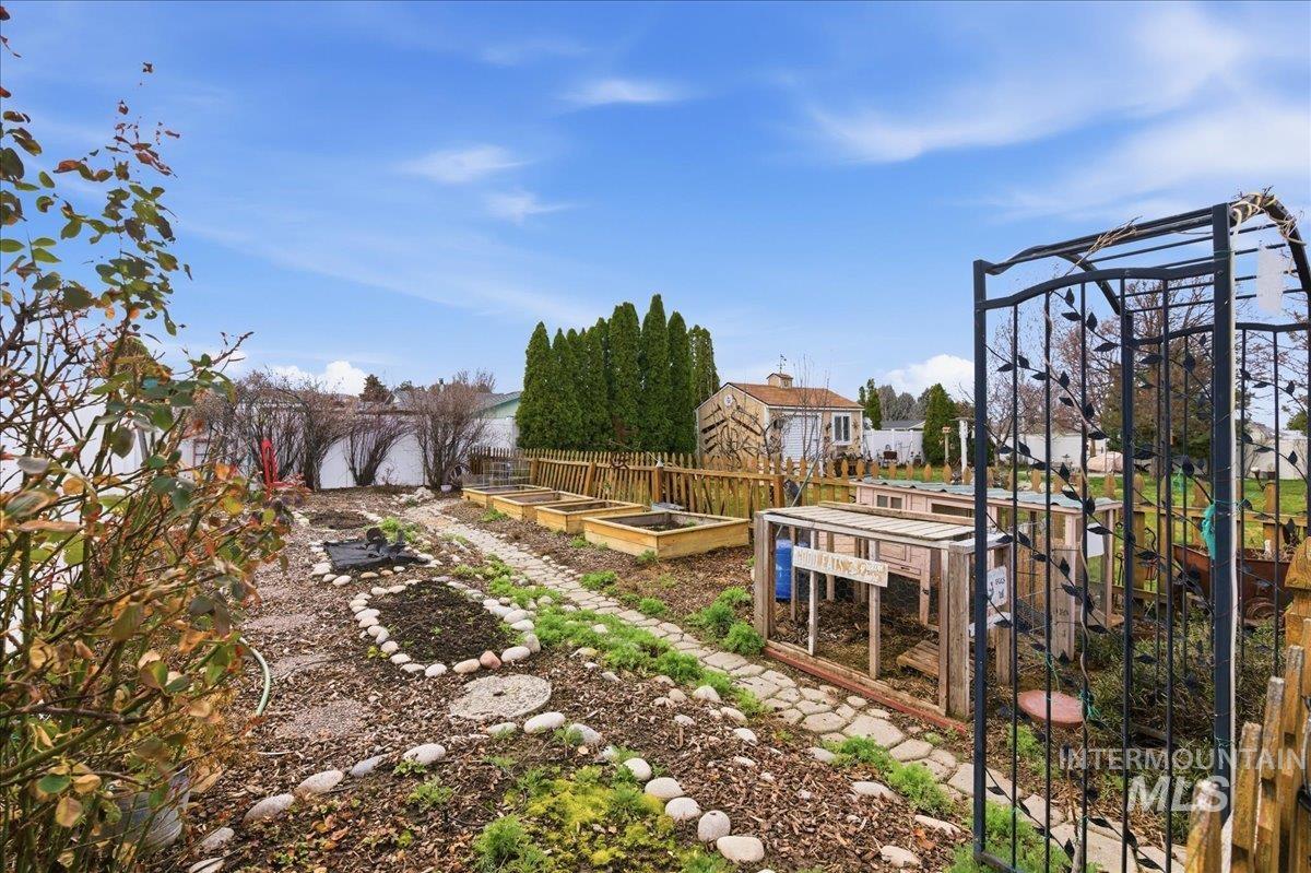 2225 Wildwood Ln, Emmett, Idaho 83617, 3 Bedrooms, 2 Bathrooms, Residential For Sale, Price $545,000,MLS 98977522