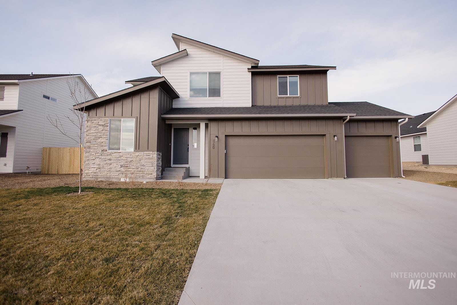 840 Strike Eagle, Mountain Home, Idaho 83647, 4 Bedrooms, 2.5 Bathrooms, Residential For Sale, Price $415,000, 98977529