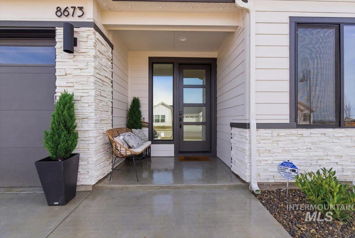 8673 W Inspirado Street, Meridian, Idaho 83646, 5 Bedrooms, 3.5 Bathrooms, Residential For Sale, Price $949,000, 98977531
