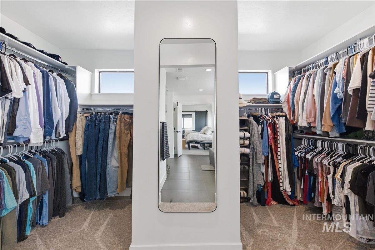 8673 W Inspirado Street, Meridian, Idaho 83646, 5 Bedrooms, 3.5 Bathrooms, Residential For Sale, Price $949,000, 98977531