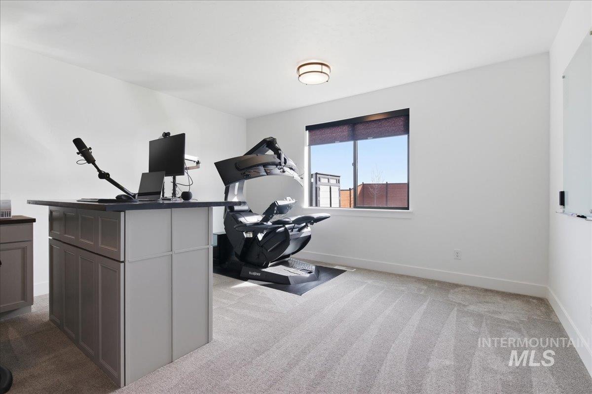 8673 W Inspirado Street, Meridian, Idaho 83646, 5 Bedrooms, 3.5 Bathrooms, Residential For Sale, Price $949,000, 98977531