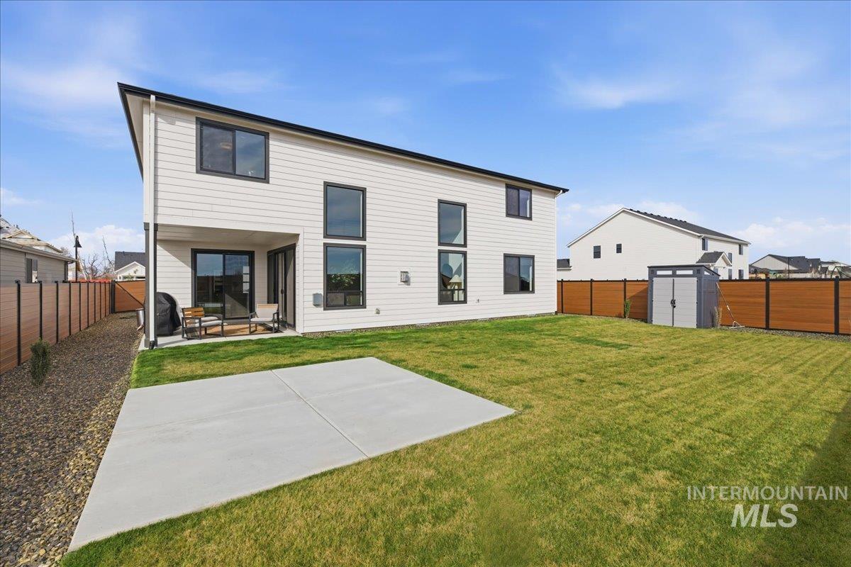 8673 W Inspirado Street, Meridian, Idaho 83646, 5 Bedrooms, 3.5 Bathrooms, Residential For Sale, Price $949,000, 98977531