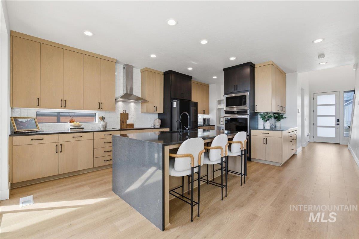 8673 W Inspirado Street, Meridian, Idaho 83646, 5 Bedrooms, 3.5 Bathrooms, Residential For Sale, Price $949,000, 98977531