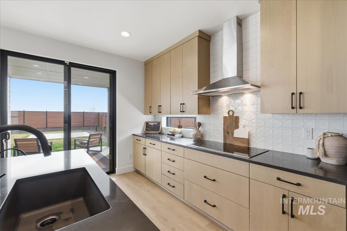 8673 W Inspirado Street, Meridian, Idaho 83646, 5 Bedrooms, 3.5 Bathrooms, Residential For Sale, Price $949,000, 98977531