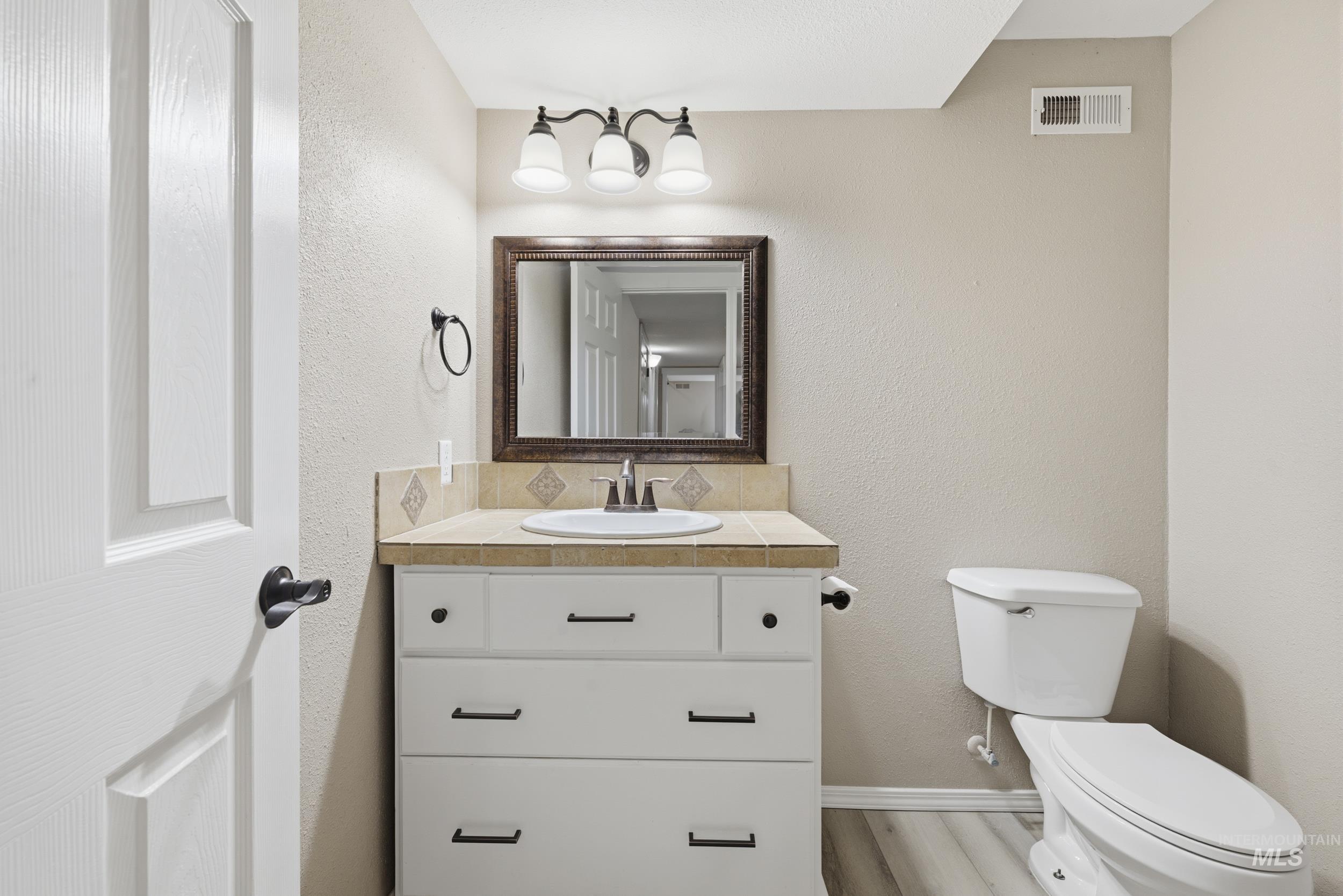 629 Lake Lowell, Nampa, Idaho 83686, 6 Bedrooms, 3.5 Bathrooms, Residential For Sale, Price $494,900,MLS 98977539