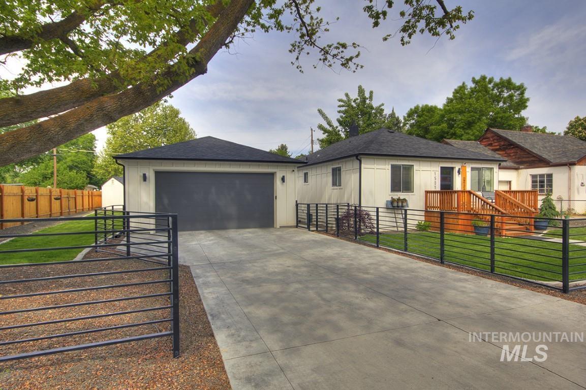 1501 S Hervey St, Boise, Idaho 83705, 4 Bedrooms, 3 Bathrooms, Residential For Sale, Price $689,900,MLS 98977541