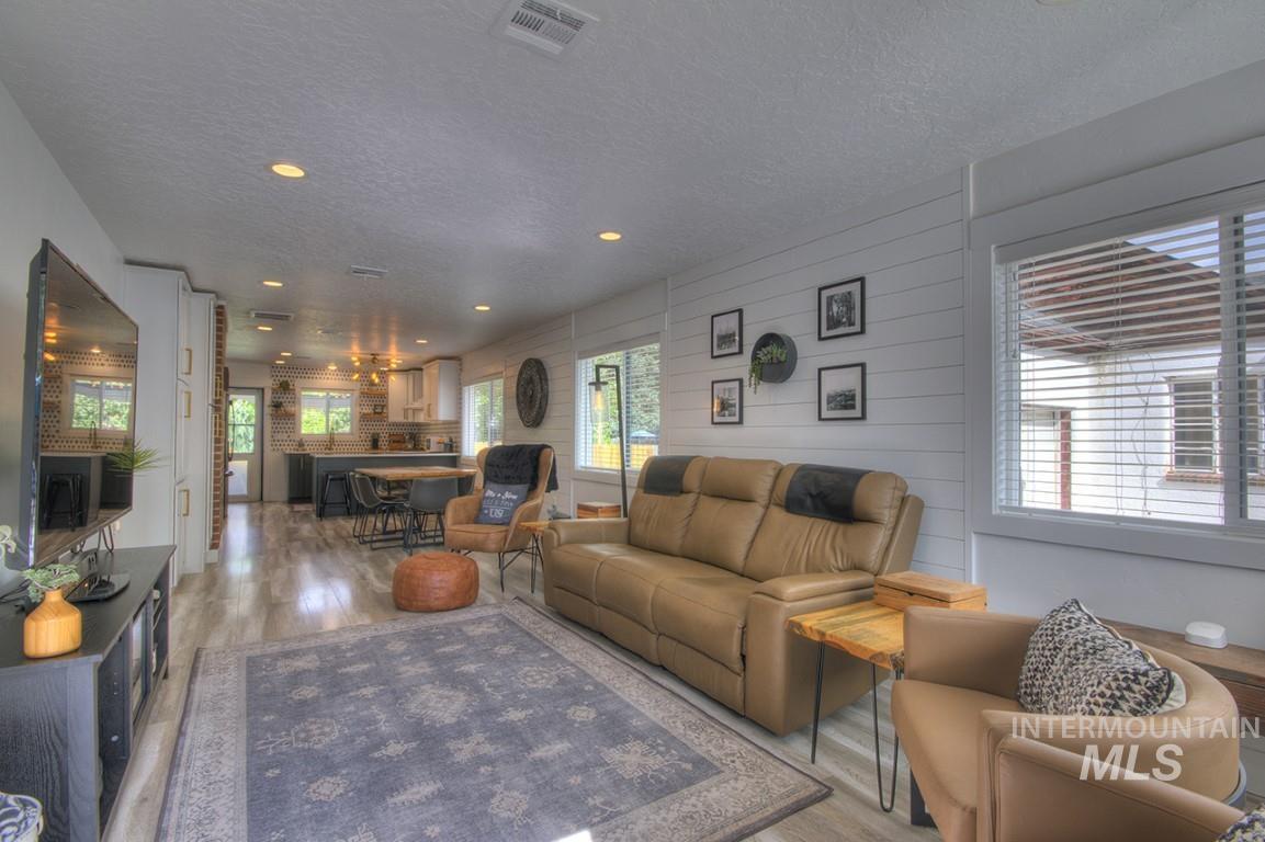 1501 S Hervey St, Boise, Idaho 83705, 4 Bedrooms, 3 Bathrooms, Residential For Sale, Price $689,900,MLS 98977541