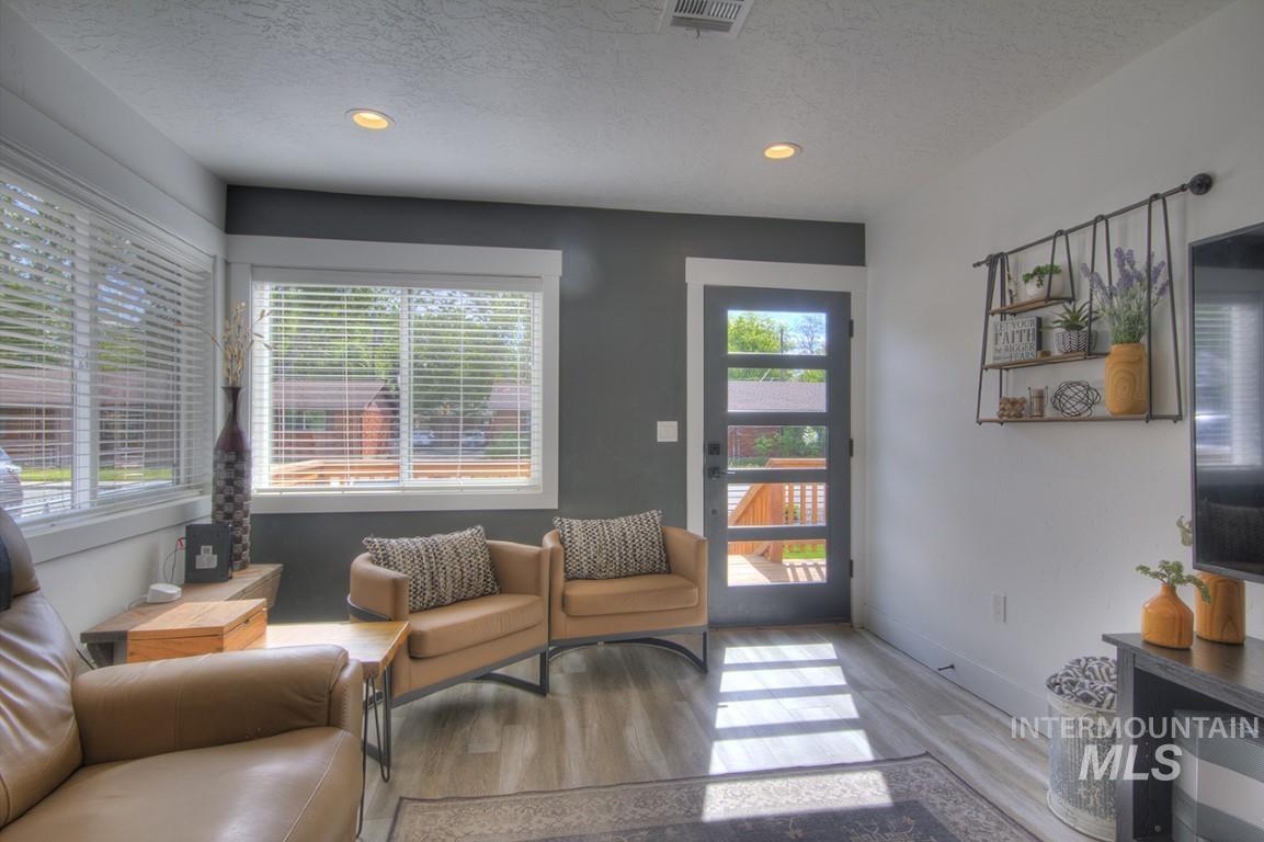 1501 S Hervey St, Boise, Idaho 83705, 4 Bedrooms, 3 Bathrooms, Residential For Sale, Price $689,900,MLS 98977541