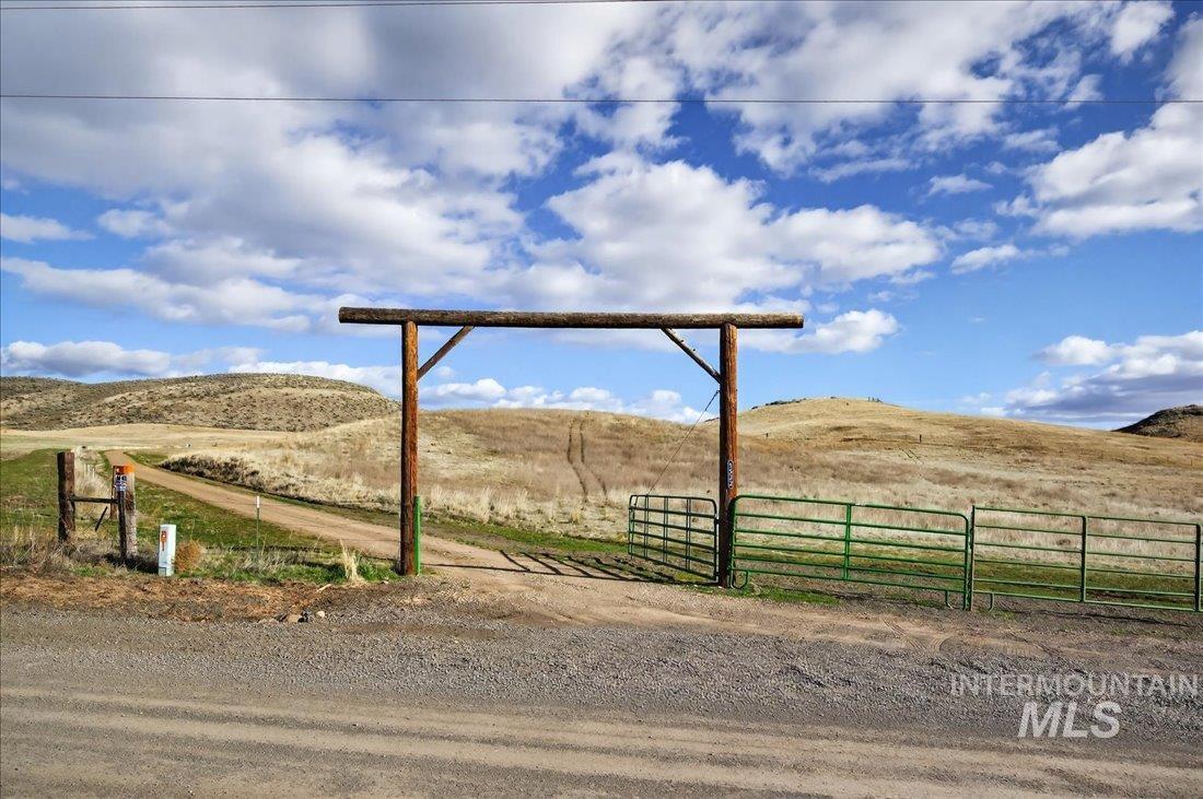 1522, 1536, 1550 Monroe Creek Rd, Weiser, Idaho 83672, Farm & Ranch For Sale, Price $1,395,000,MLS 98977547