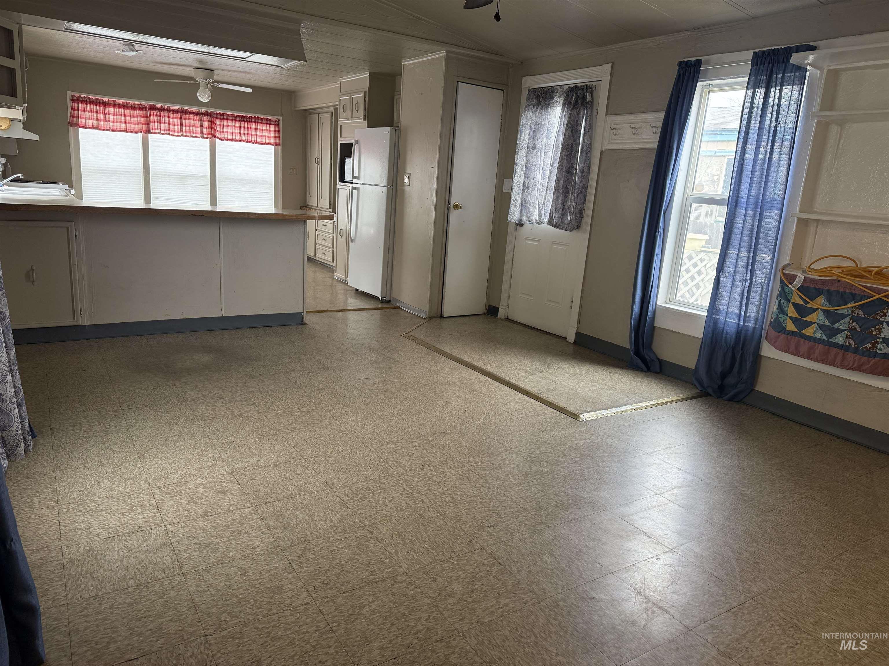 711 4th Ave N #28, Nampa, Idaho 83687, 2 Bedrooms, 1 Bathroom, Residential For Sale, Price $59,000,MLS 98977549