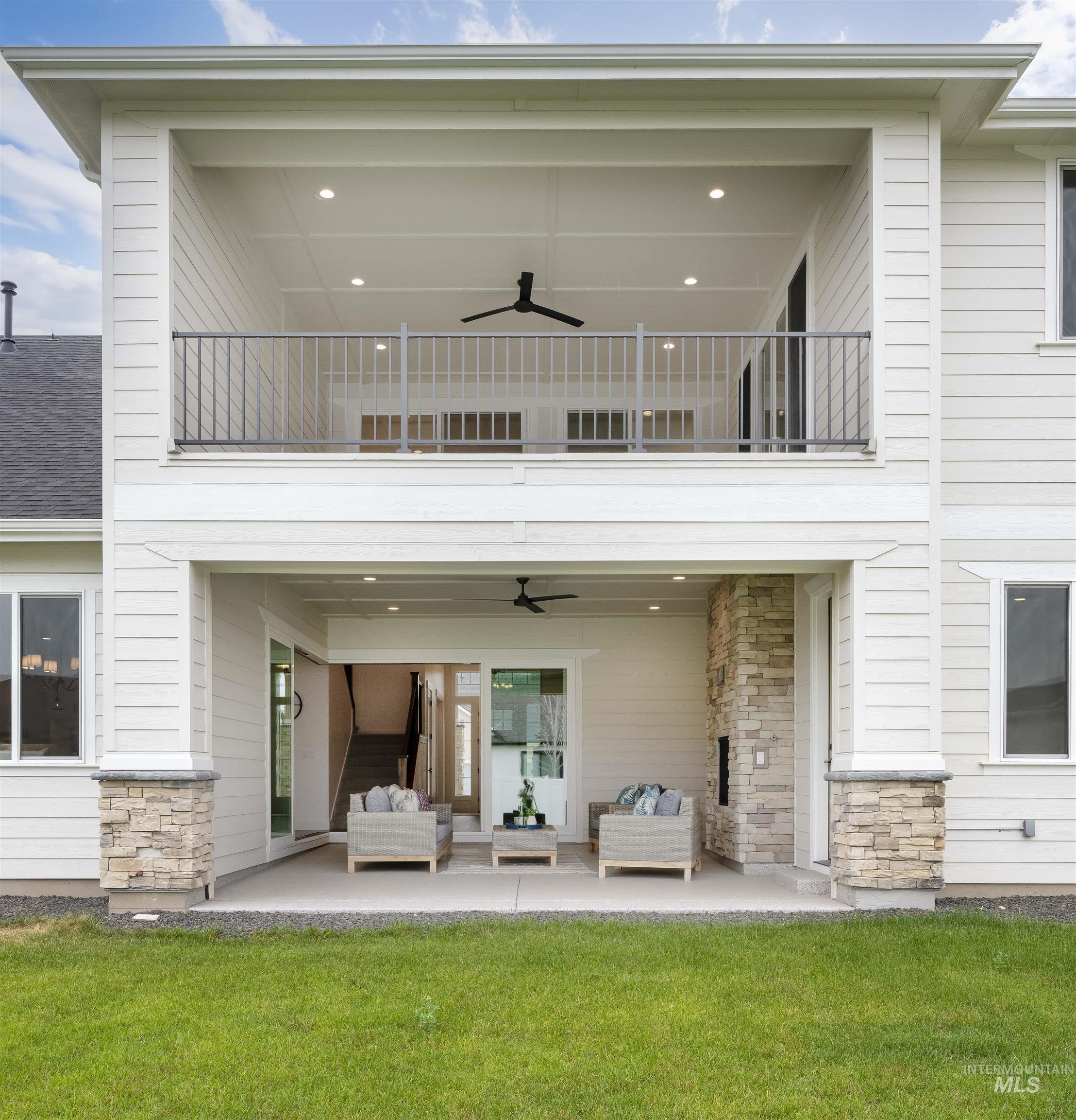 2941 N Staghaven Ave, Star, Idaho 83669-1007, 4 Bedrooms, 4.5 Bathrooms, Residential For Sale, Price $1,145,888,MLS 98977551