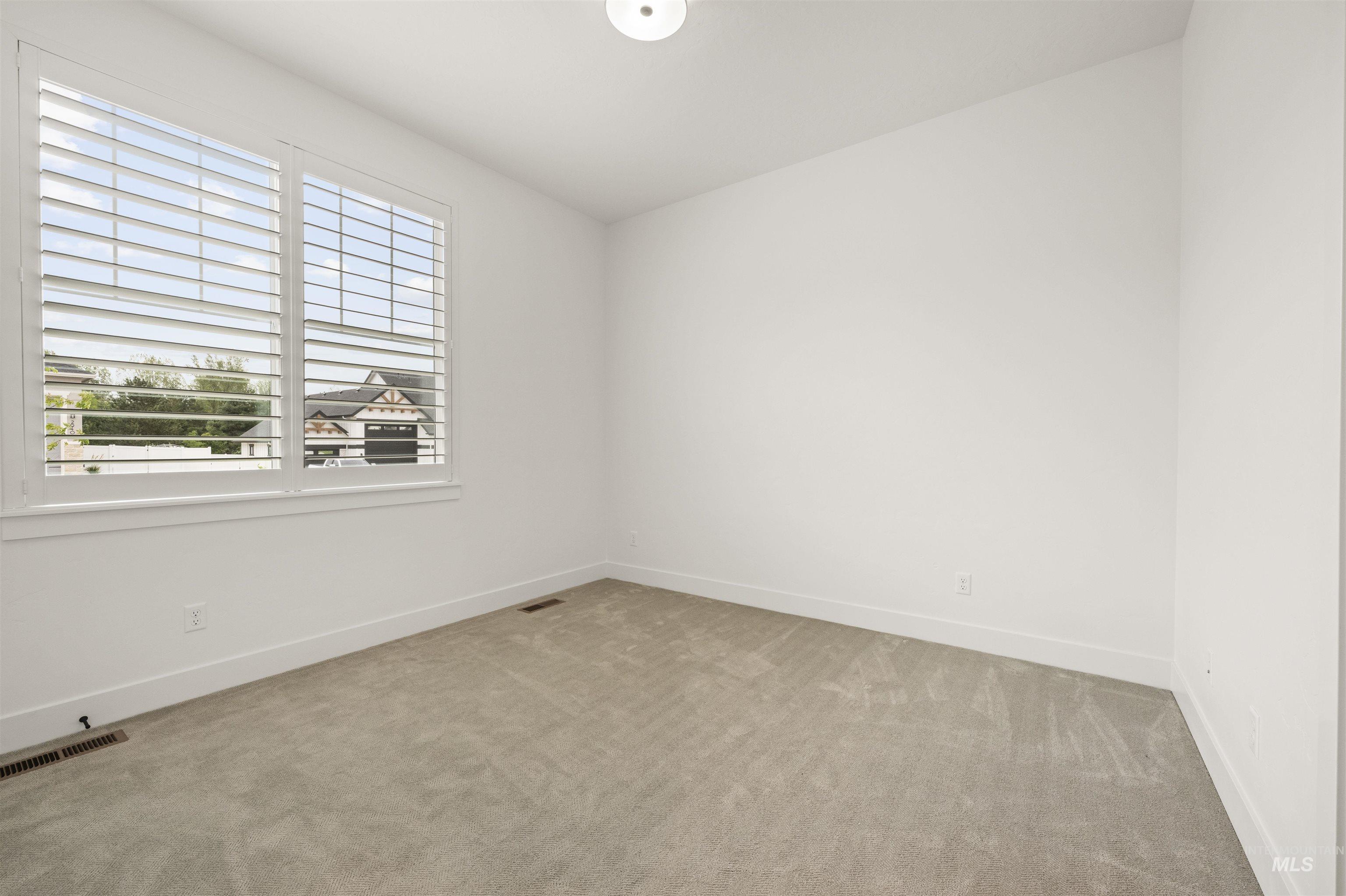 2941 N Staghaven Ave, Star, Idaho 83669-1007, 4 Bedrooms, 4.5 Bathrooms, Residential For Sale, Price $1,200,000, 98977551