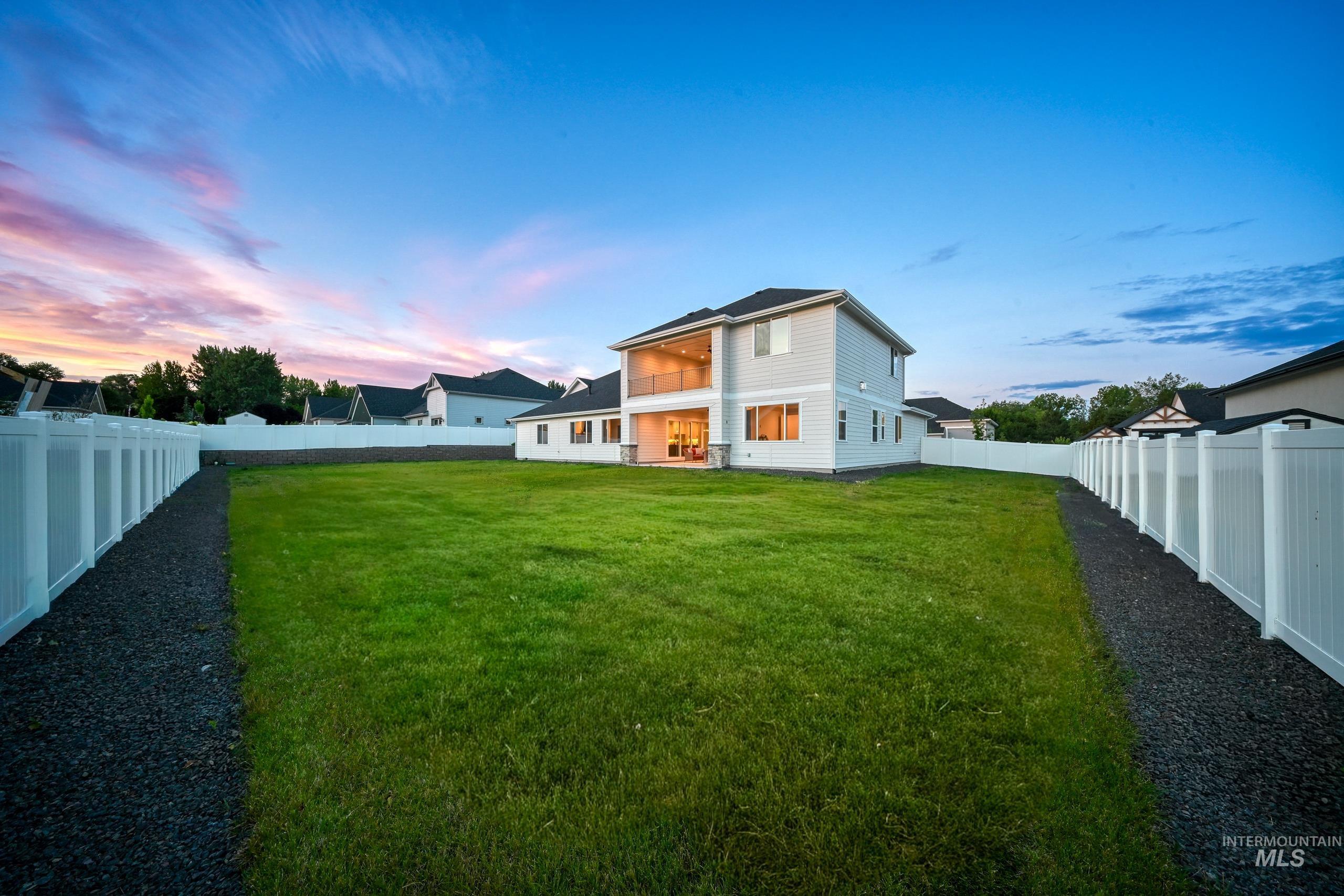 2941 N Staghaven Ave, Star, Idaho 83669-1007, 4 Bedrooms, 4.5 Bathrooms, Residential For Sale, Price $1,145,000, 98977551