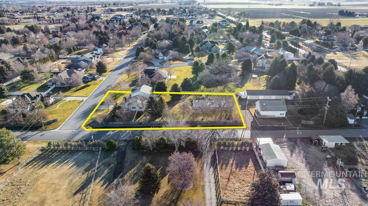 3018 Laurelwood Dr, Twin Falls, Idaho 83301, 4 Bedrooms, 3 Bathrooms, Residential For Sale, Price $919,000, 98977552