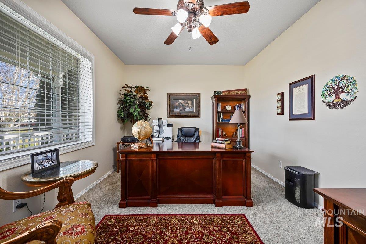 3018 Laurelwood Dr, Twin Falls, Idaho 83301, 4 Bedrooms, 3 Bathrooms, Residential For Sale, Price $919,000, 98977552