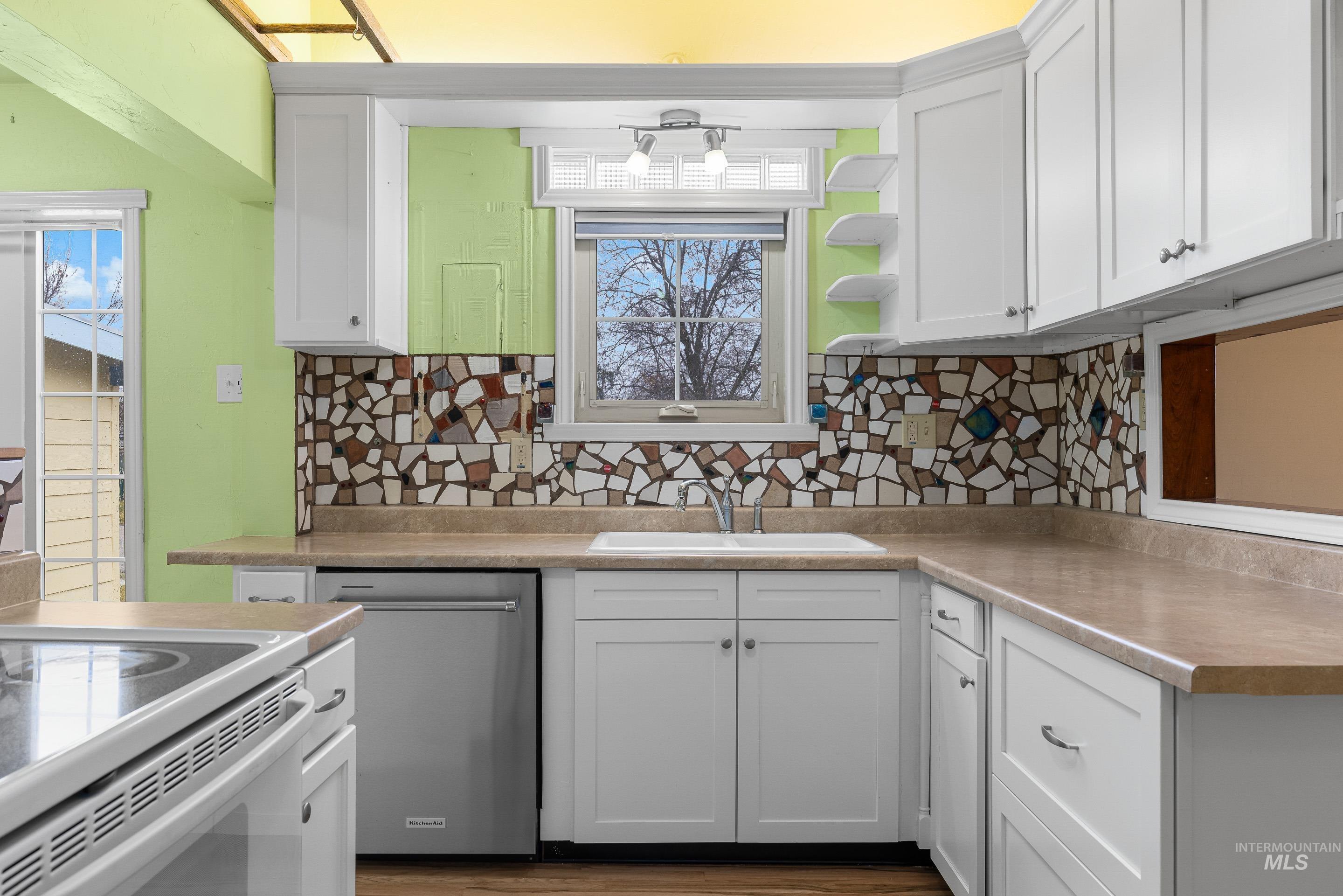 1415/1411 S Fern St, Nampa, Idaho 83686, 2 Bedrooms, 1 Bathroom, Residential Income For Sale, Price $440,000, 98977553